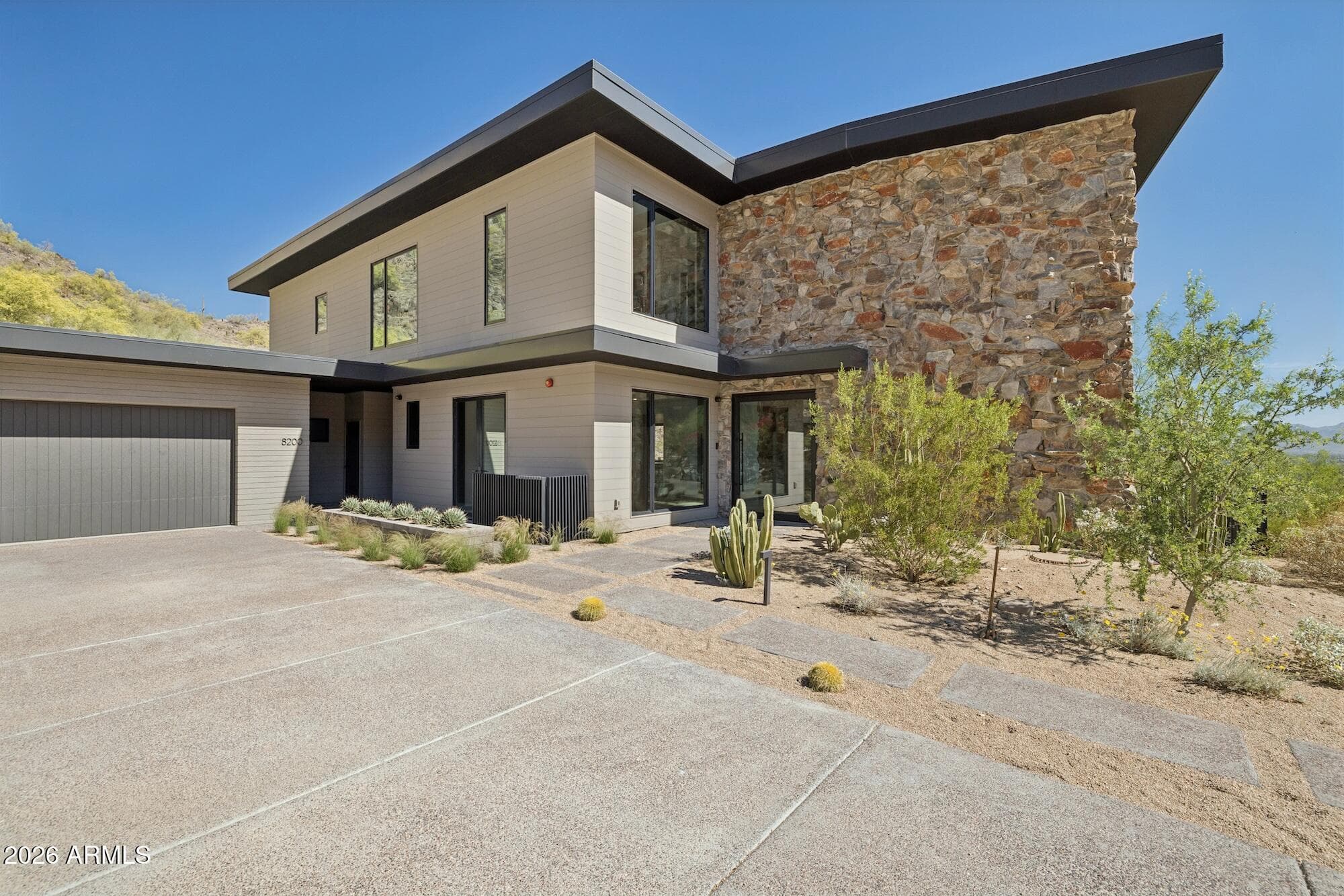 8200 N Charles Dr — photo 2