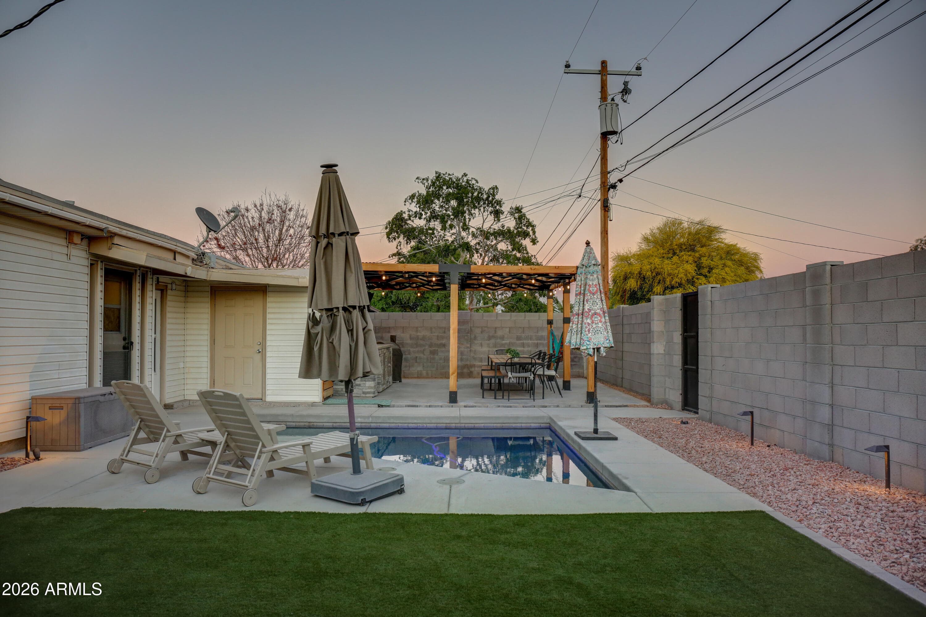 7635 E Avalon Dr — photo 1