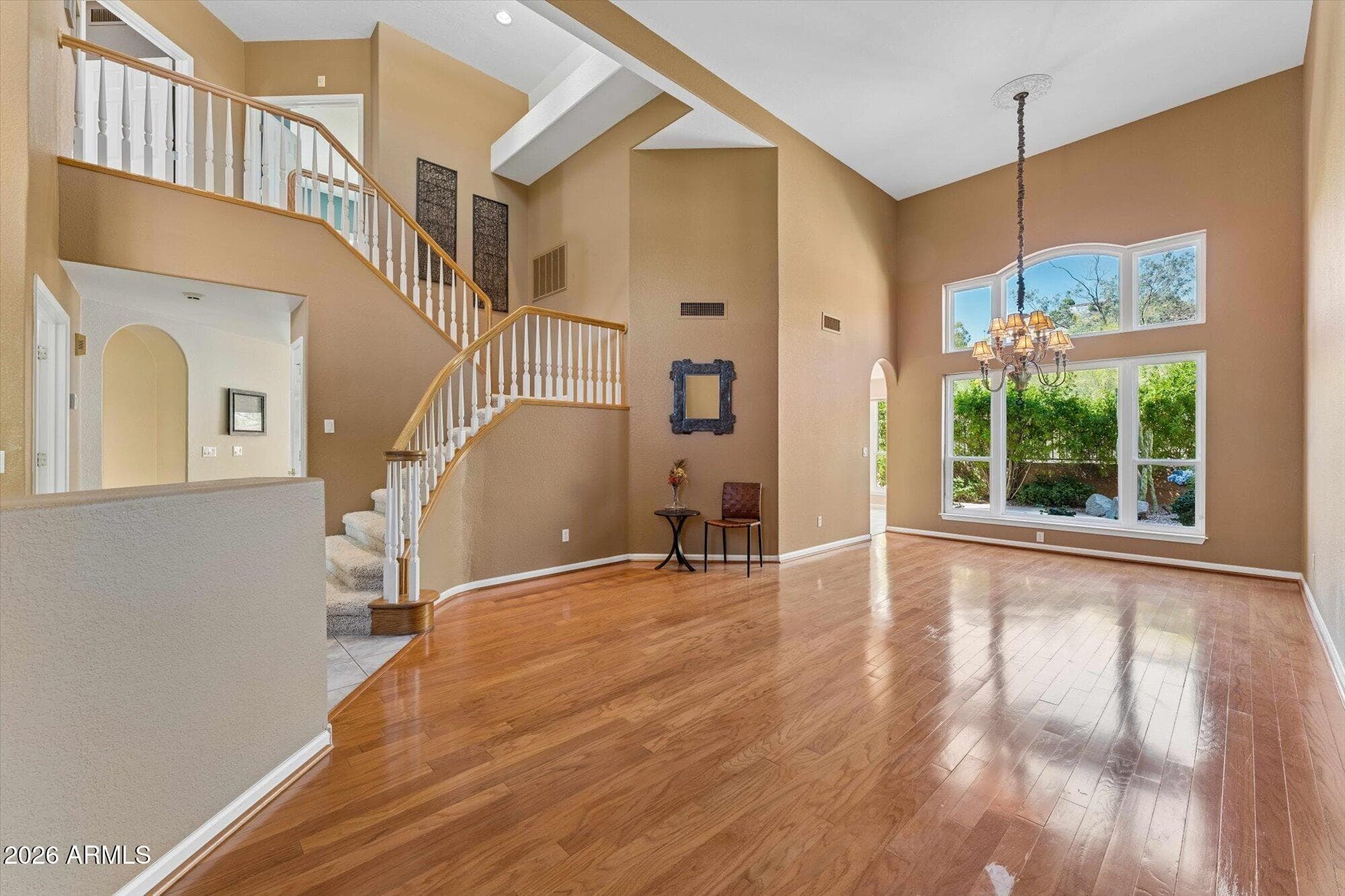 902 E Mescal St — photo 2