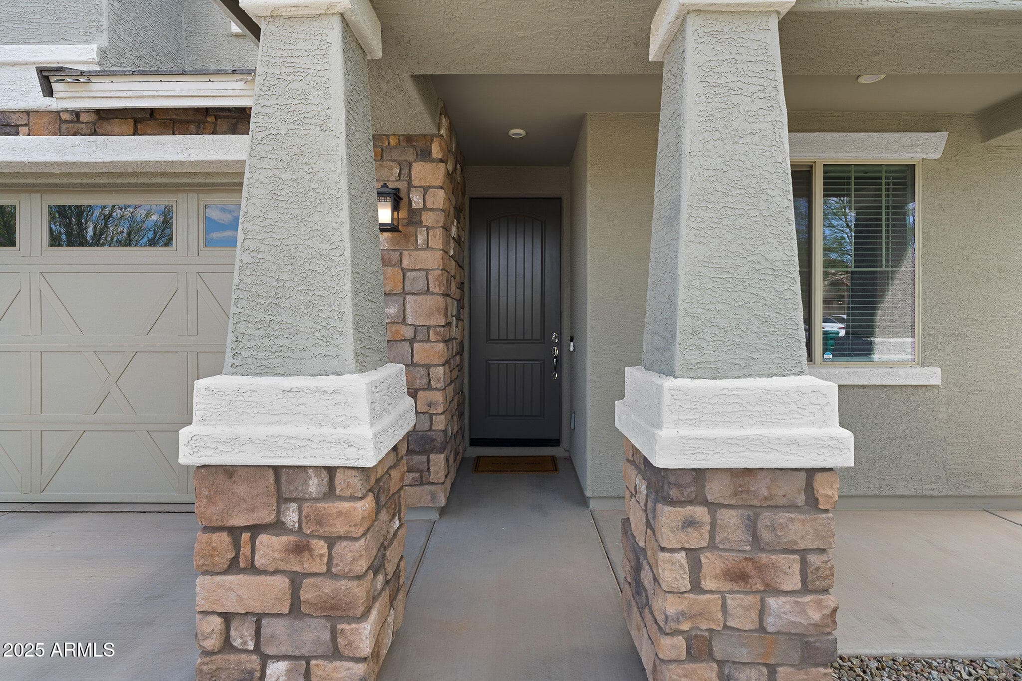 5819 N 191st Dr — photo 2