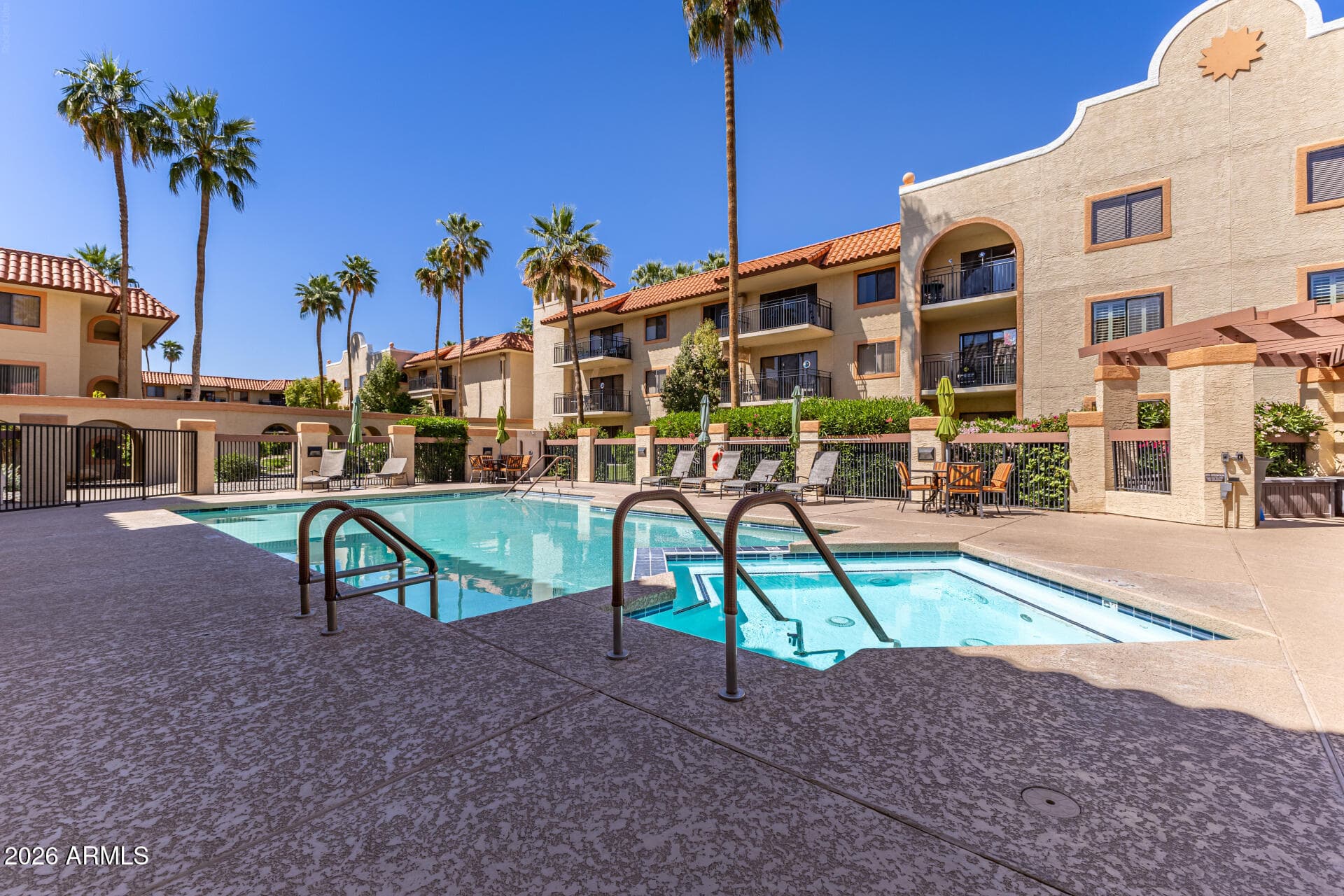 10330 W Thunderbird Blvd C308 — photo 29