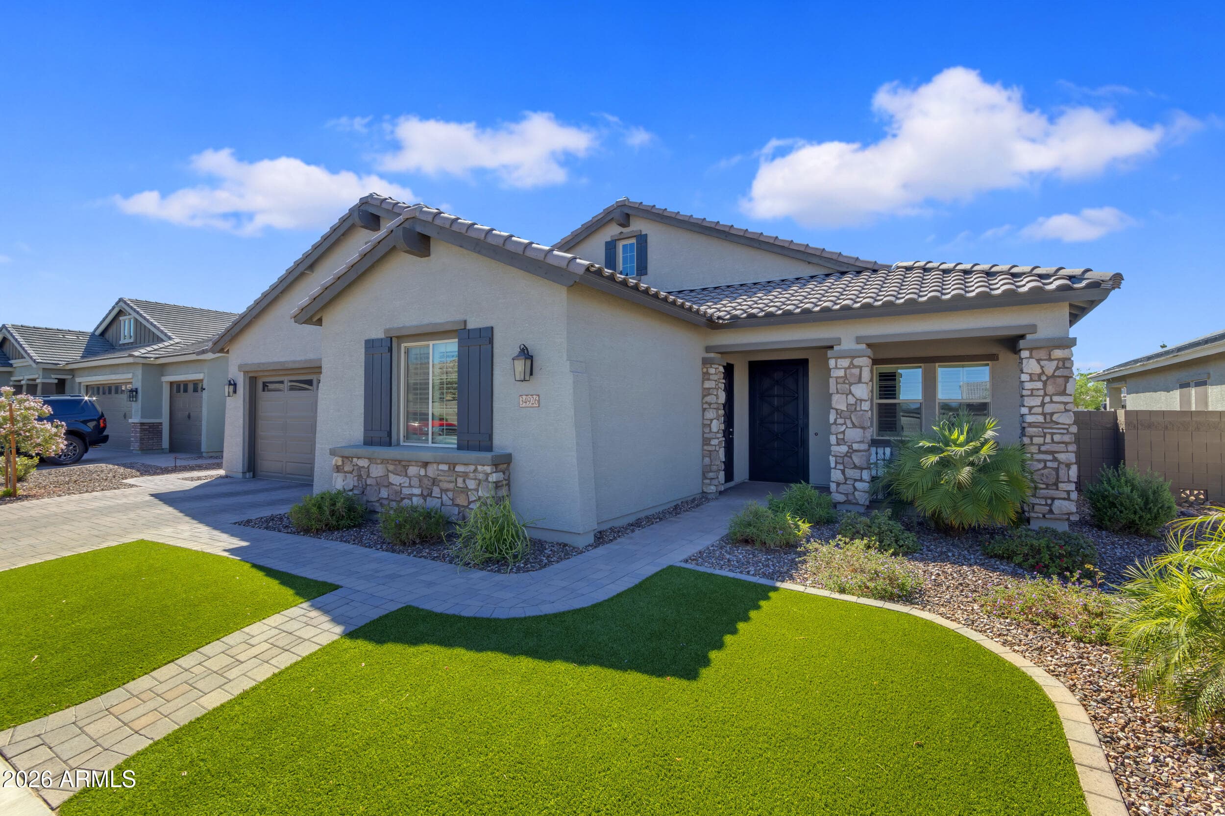 34926 N JACOBS RD - Photo 1