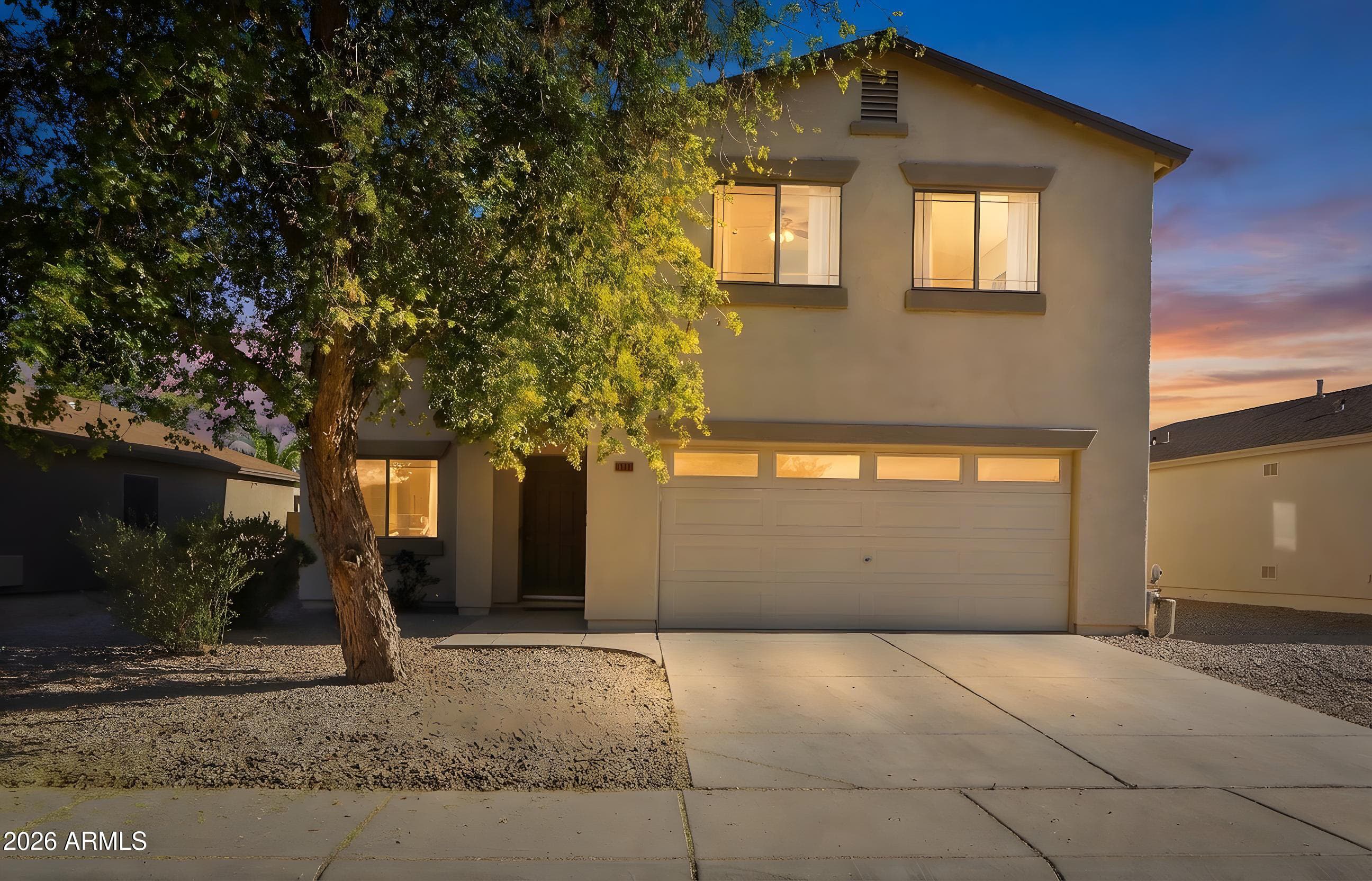 1905 E Cowboy Cove Trail — photo 1
