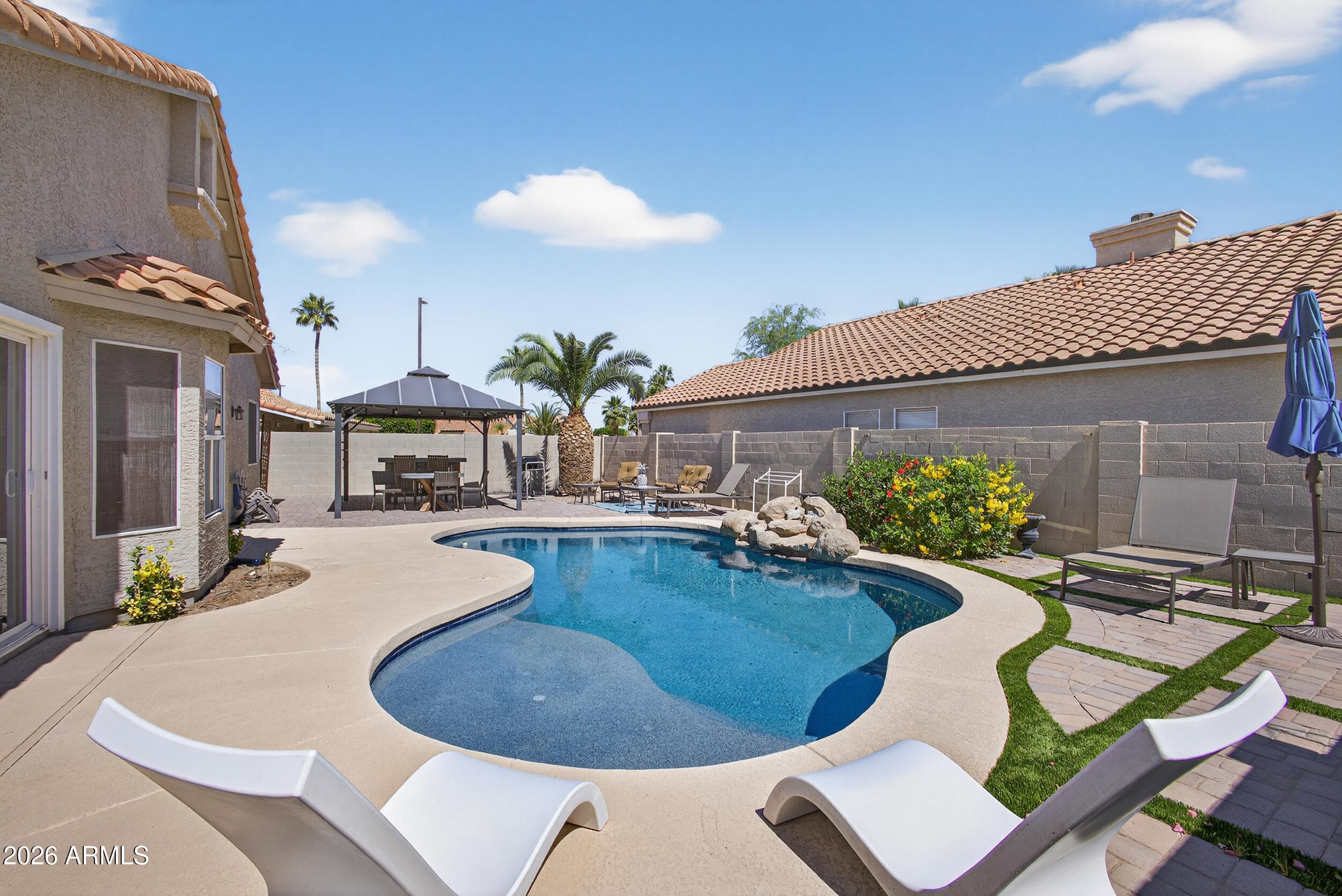 3955 N Ranier -- — photo 1