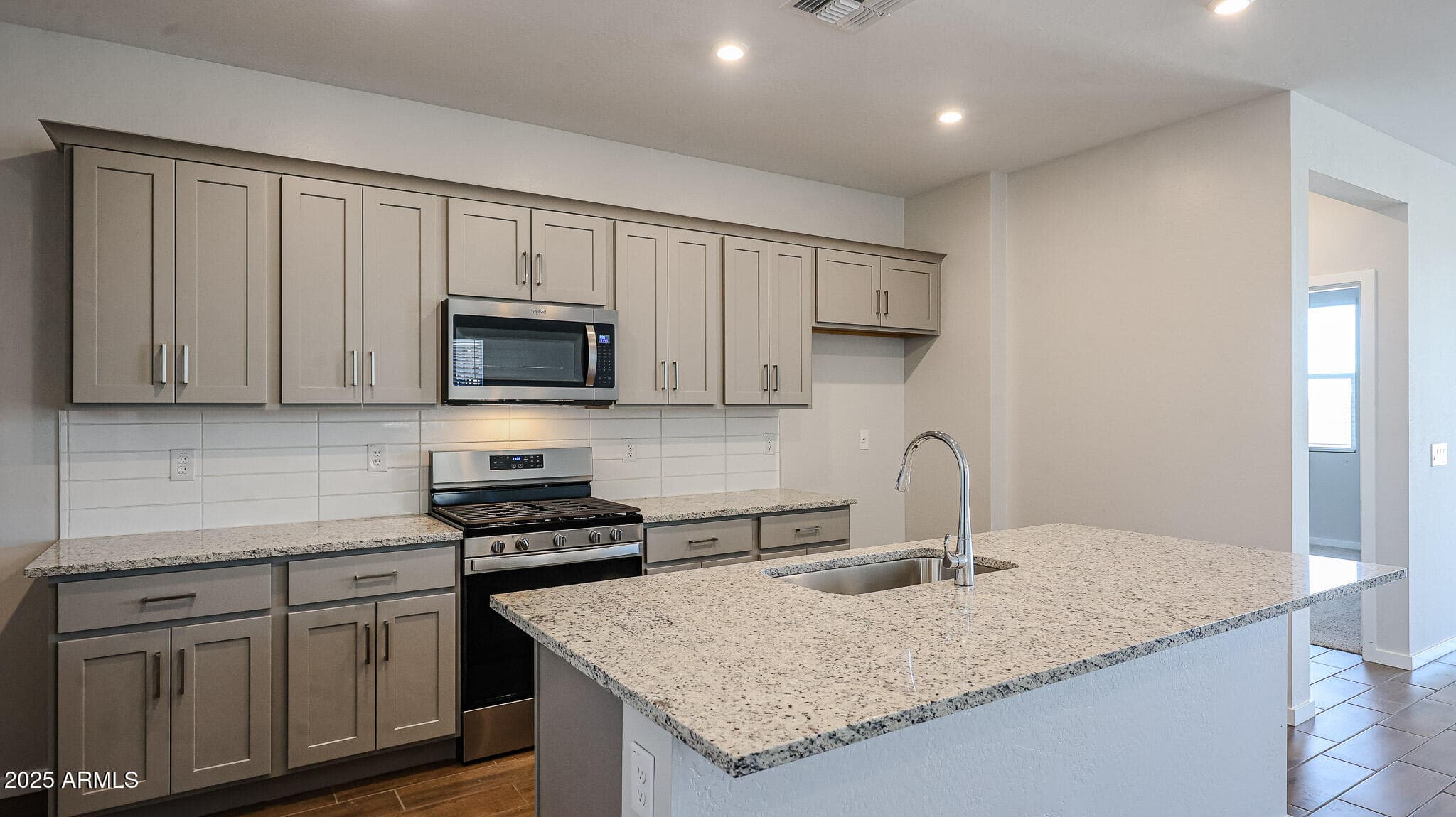 22887 W Monona Ln — photo 2