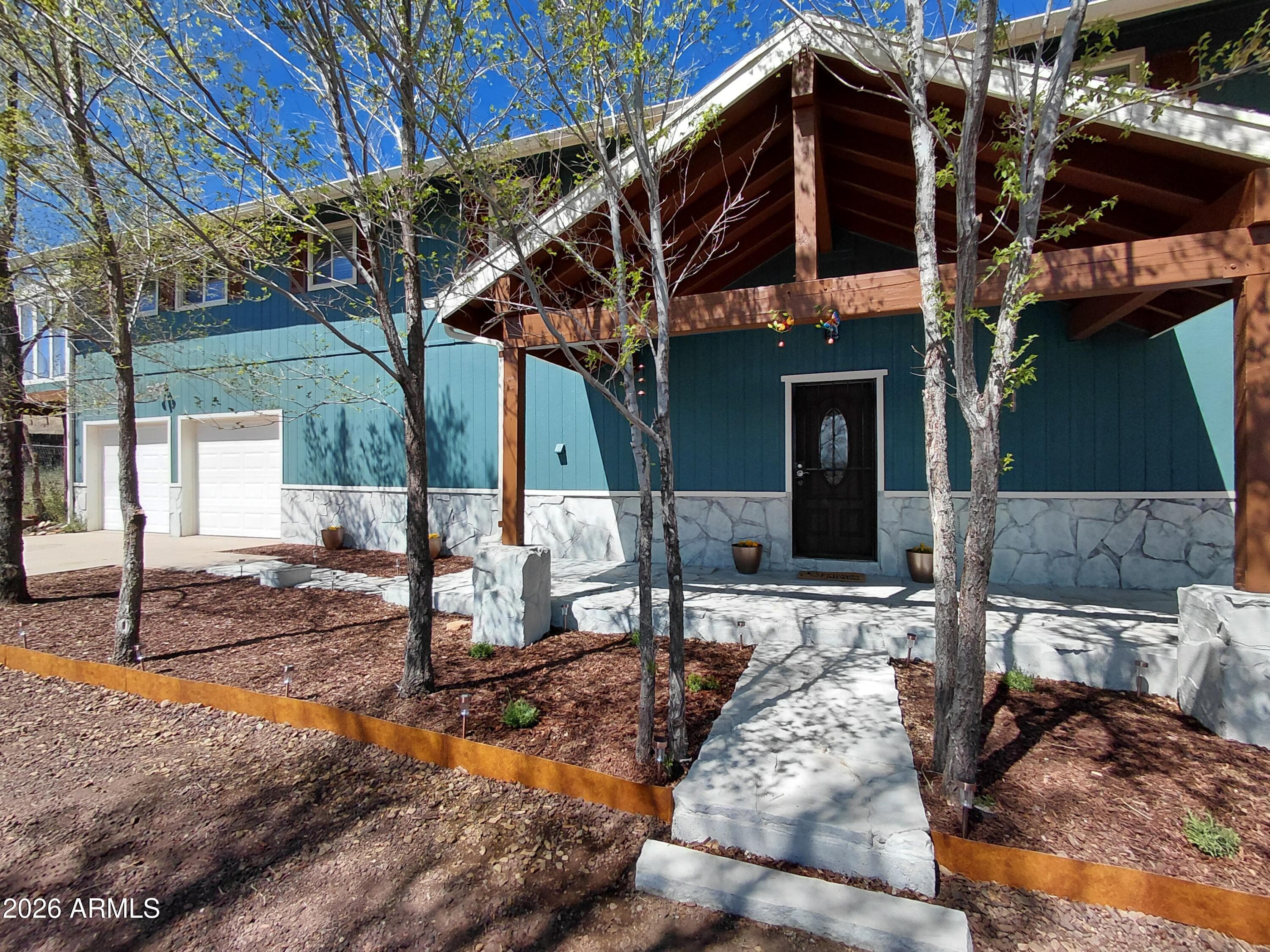 11285 Homestead Ln — photo 1