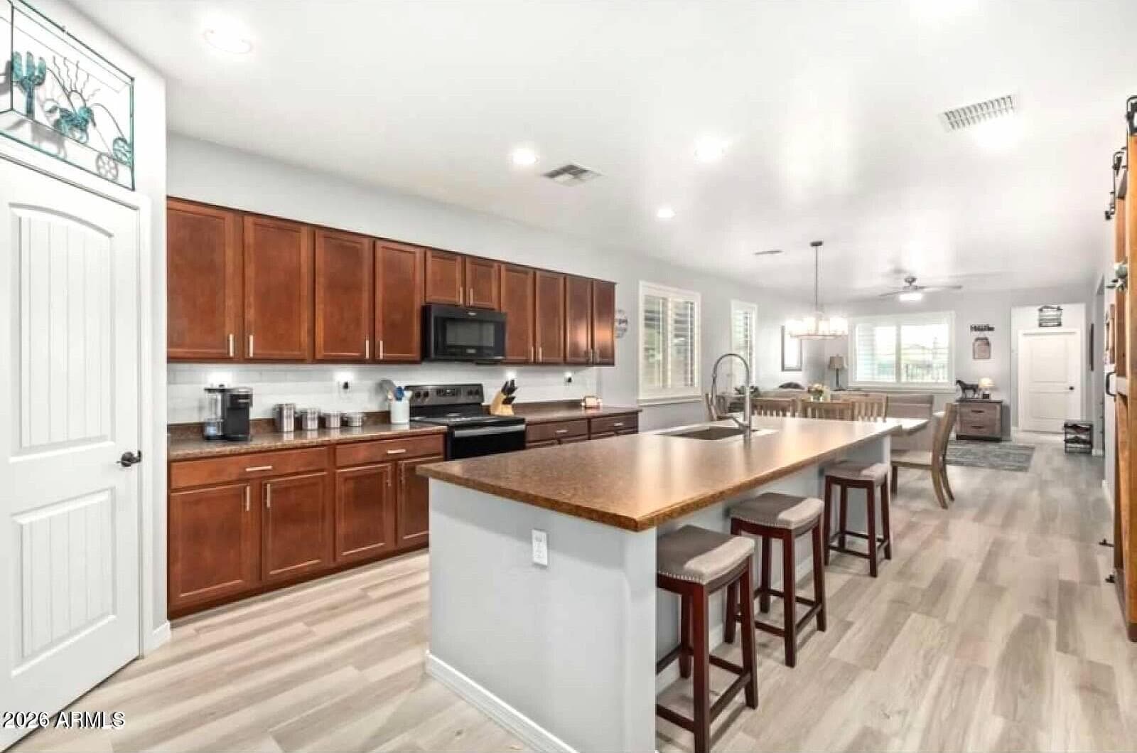 21747 N Bradford Dr — photo 2