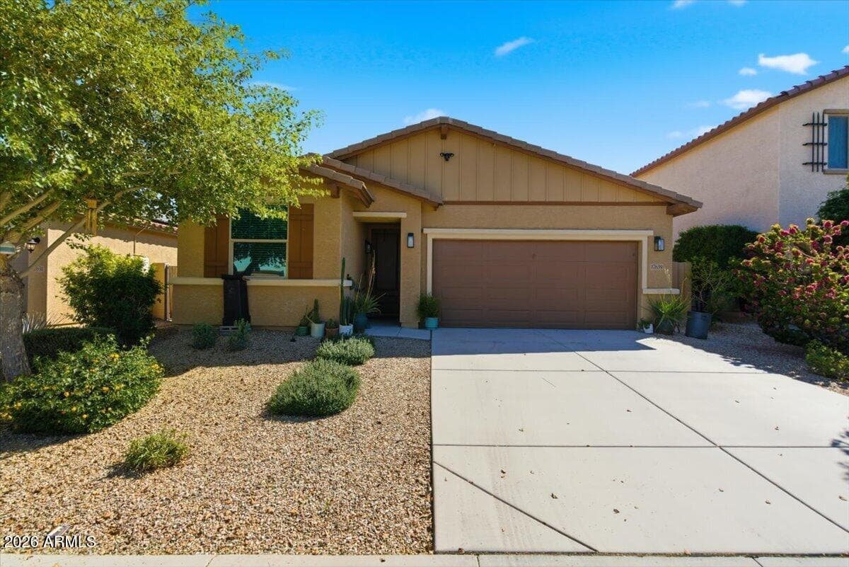 17639 W Country Club Terrace — photo 1