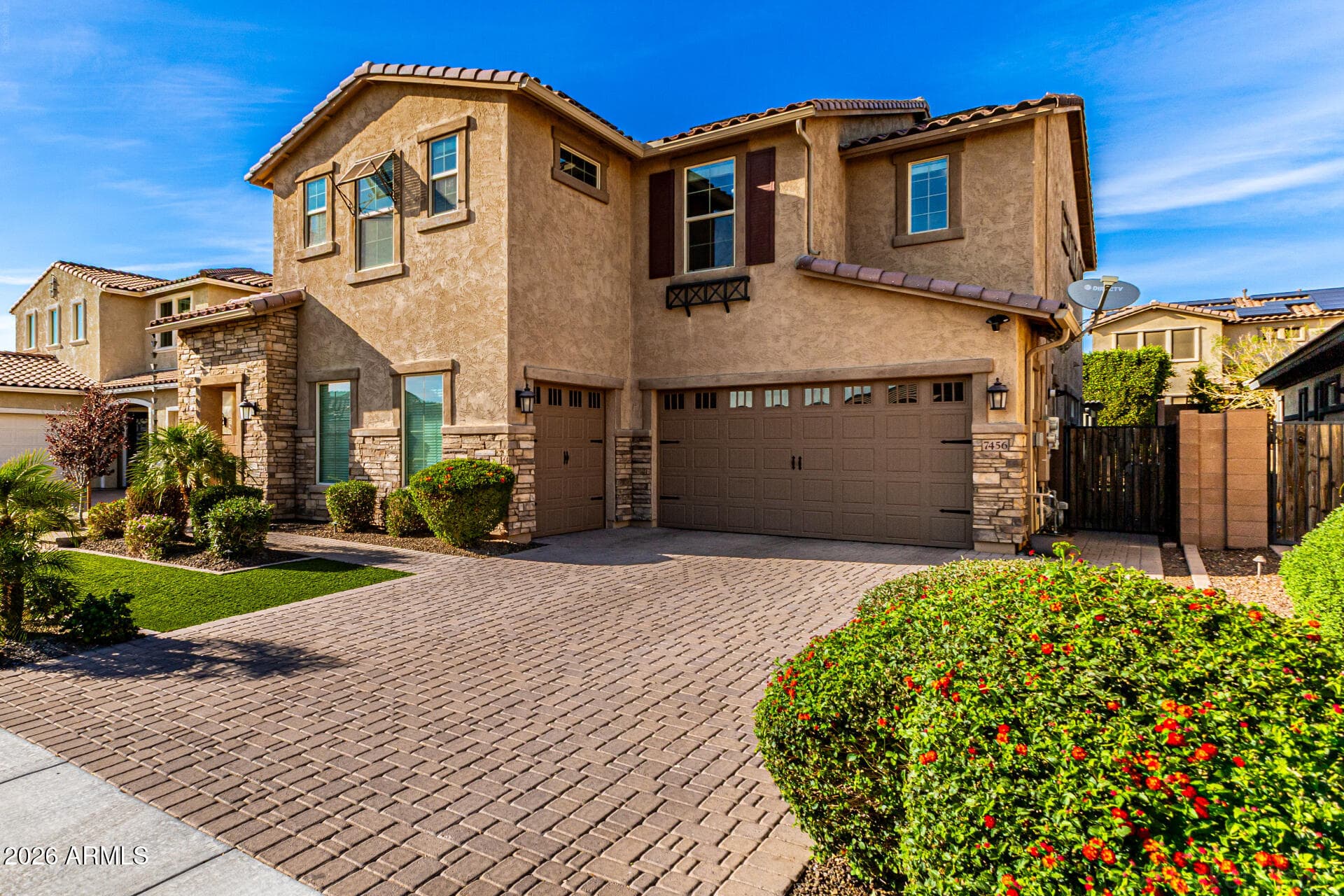 7456 W Andrea Dr — photo 2