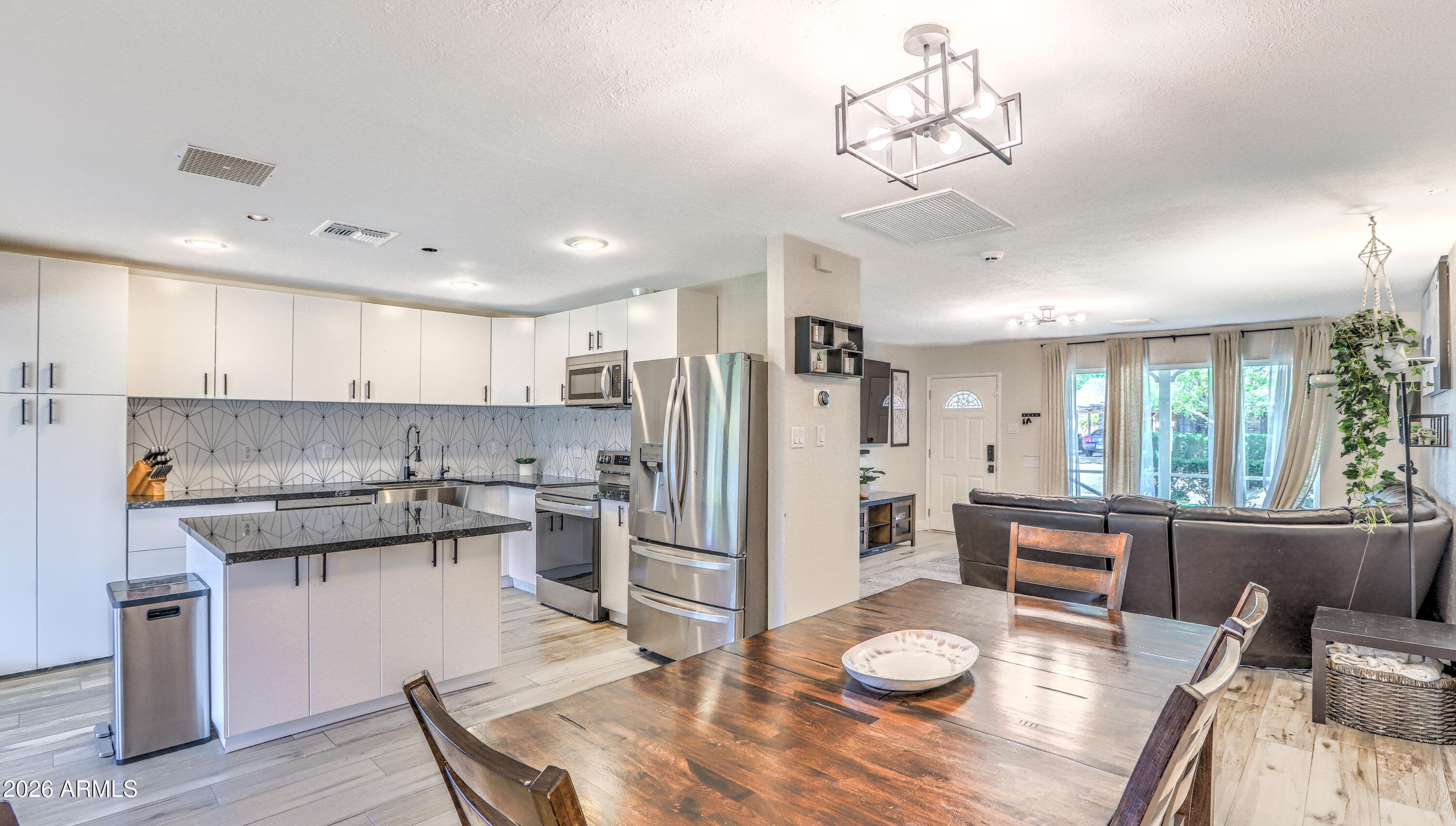 7445 E Hubbell St — photo 2