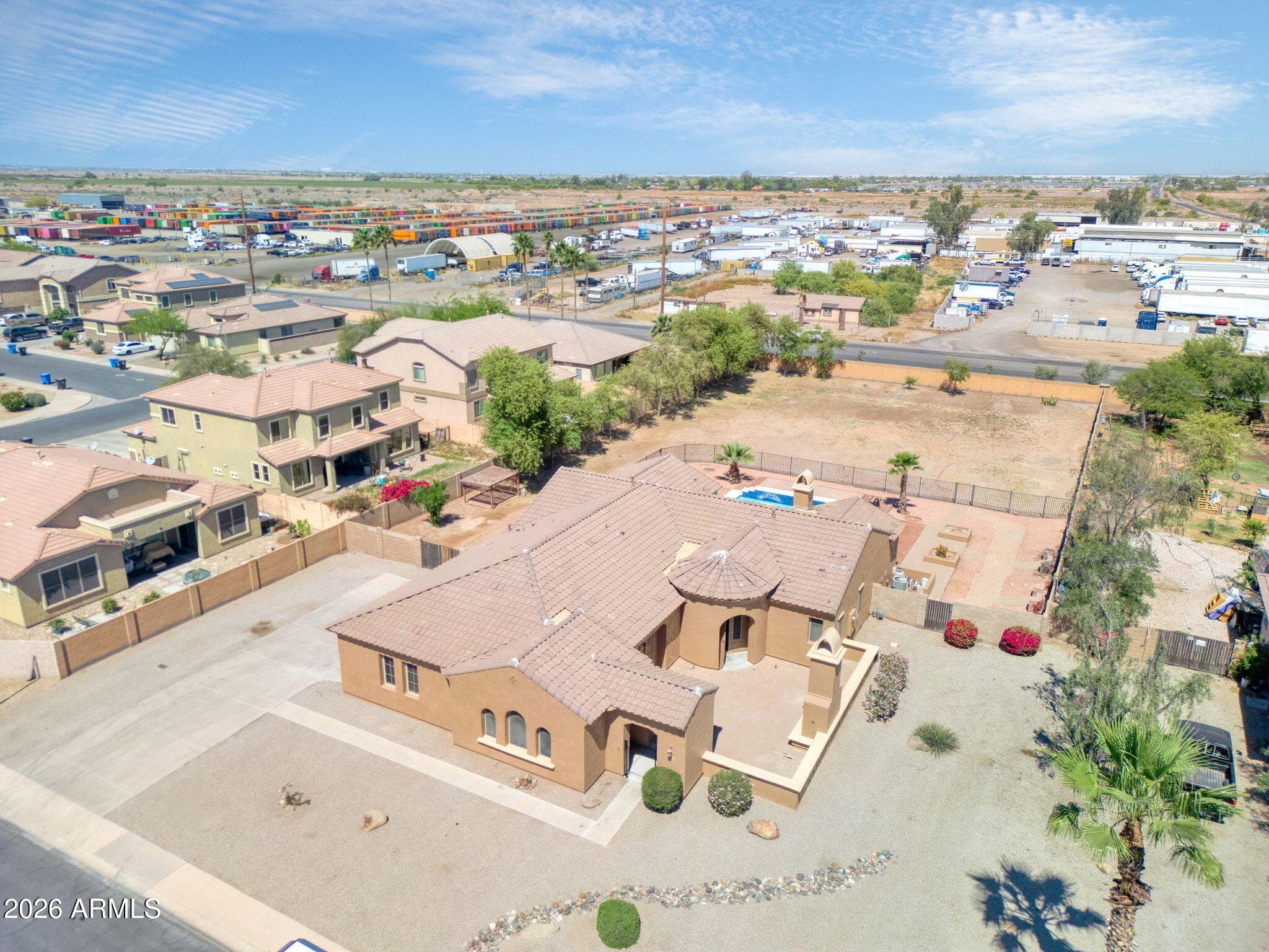 6712 W PLEASANT LN - Photo 4