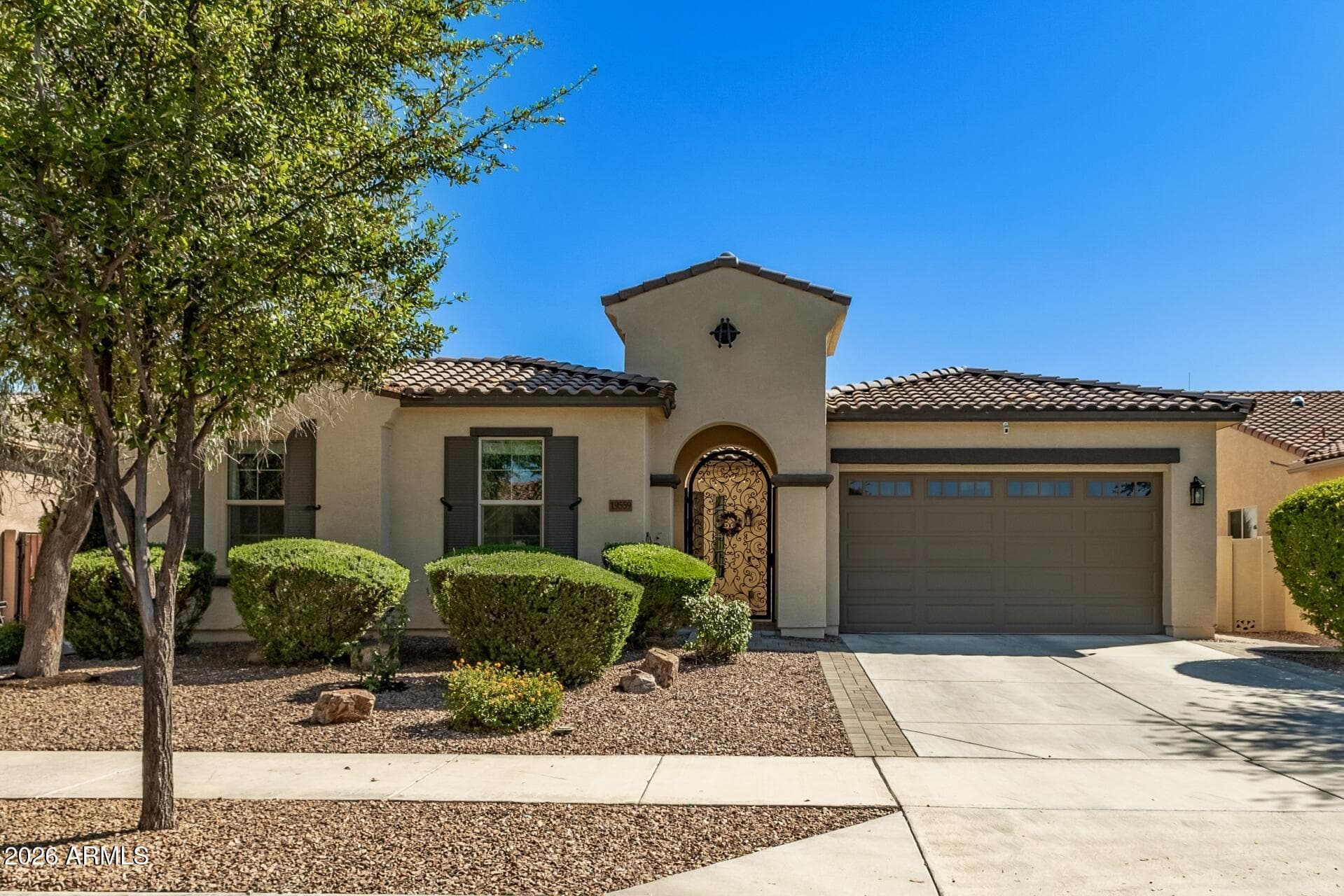 19559 E Strawberry Dr — photo 2