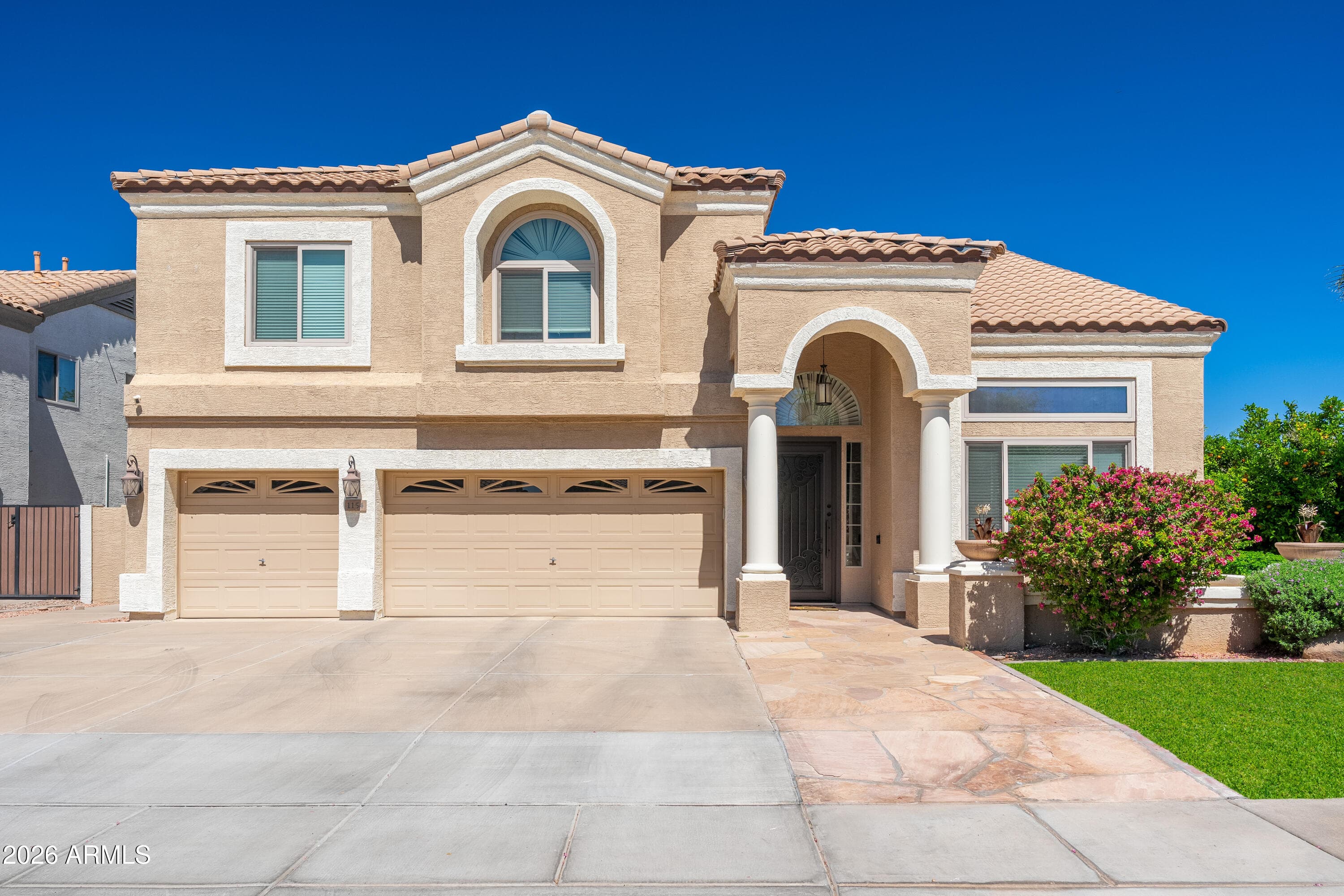 1154 W Mulberry Dr — photo 1