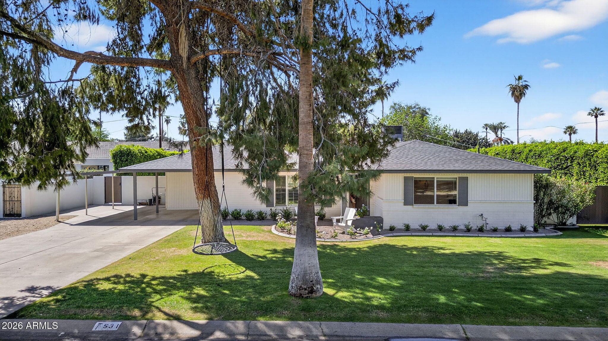 531 W Stella Ln — photo 1