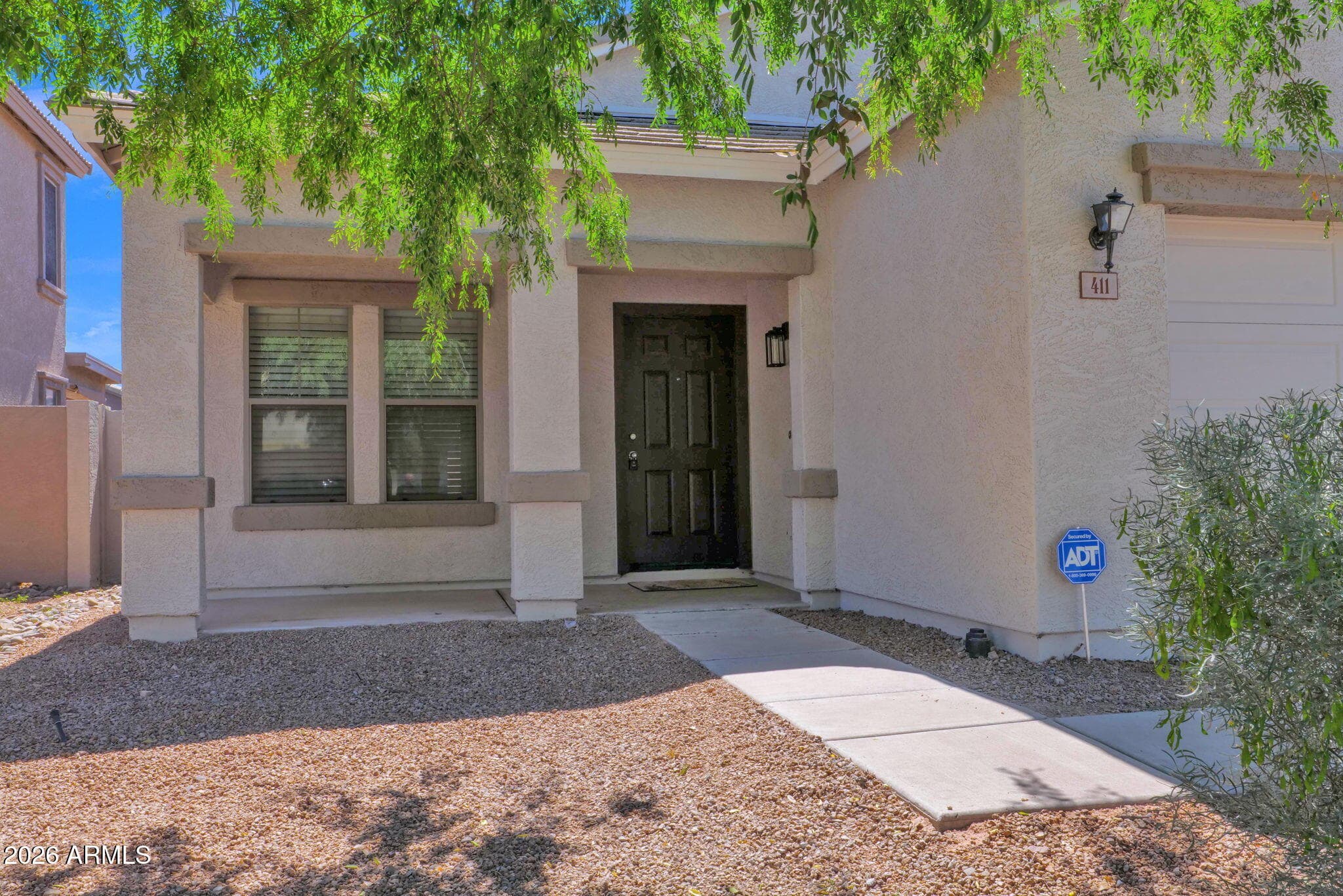 411 E Christopher St — photo 2