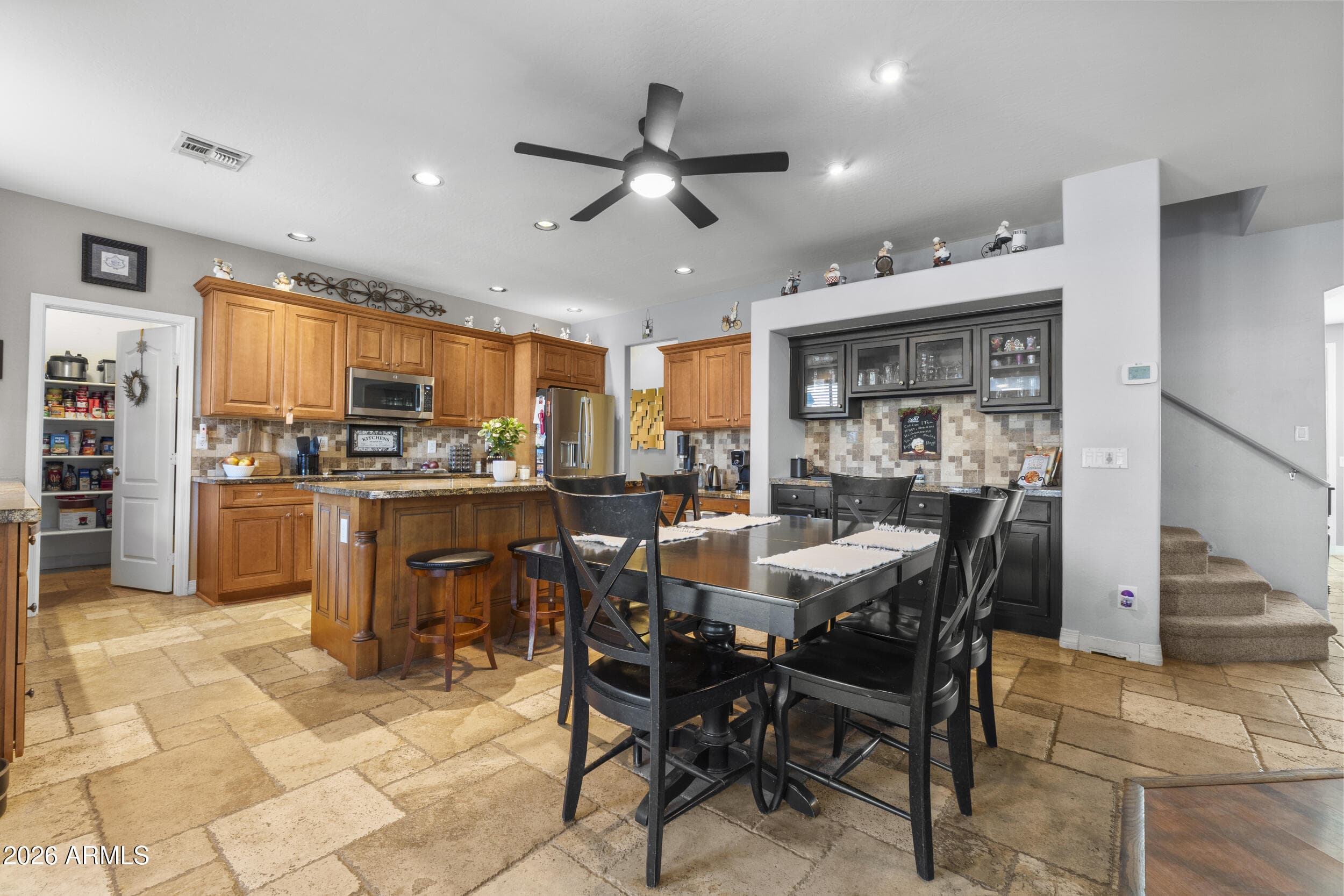 8996 W Potter Dr — photo 1