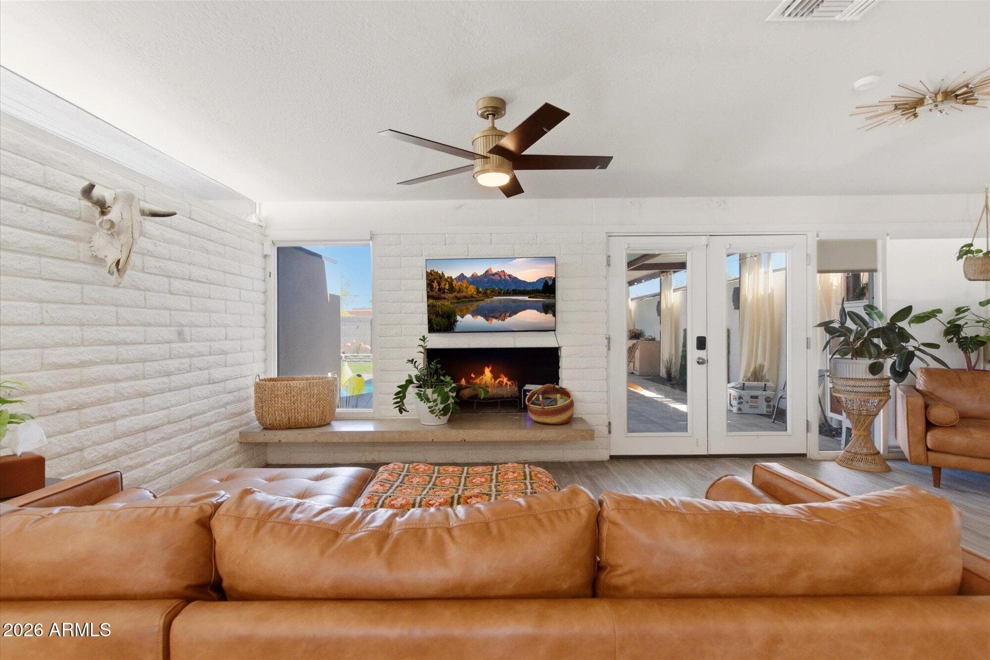 3020 E Wethersfield Rd — photo 1