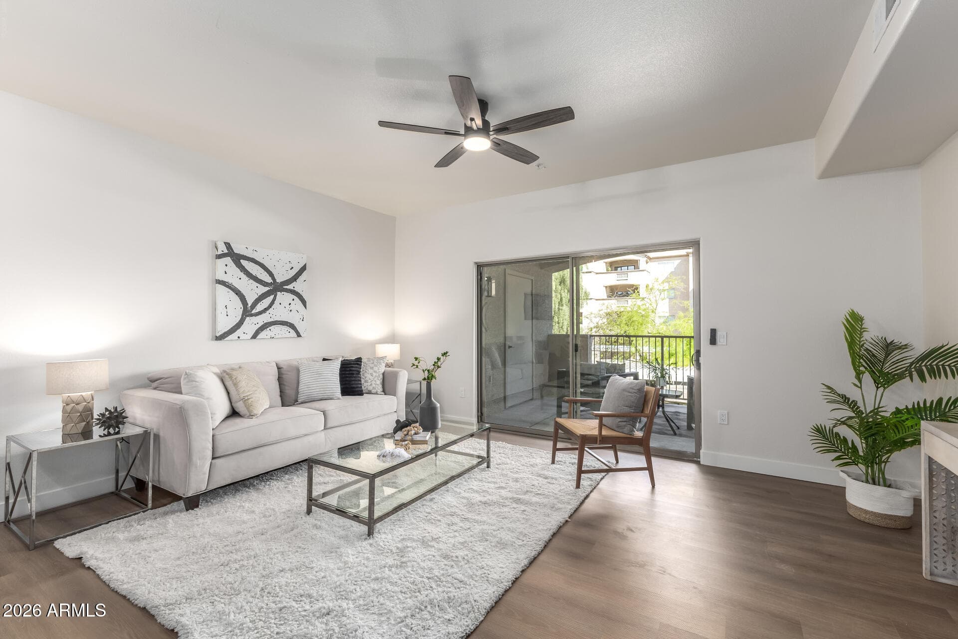 920 E DEVONSHIRE AVE - Photo 2