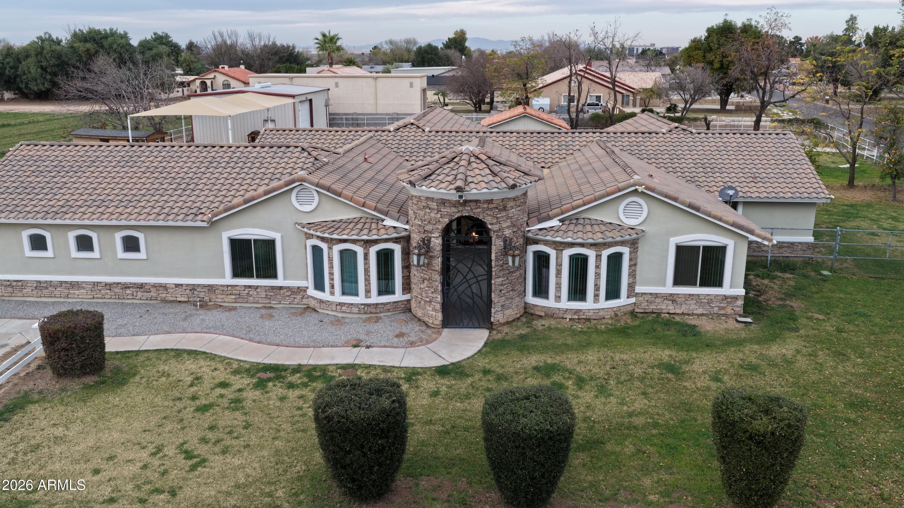 5502 N 105TH LN - Photo 4