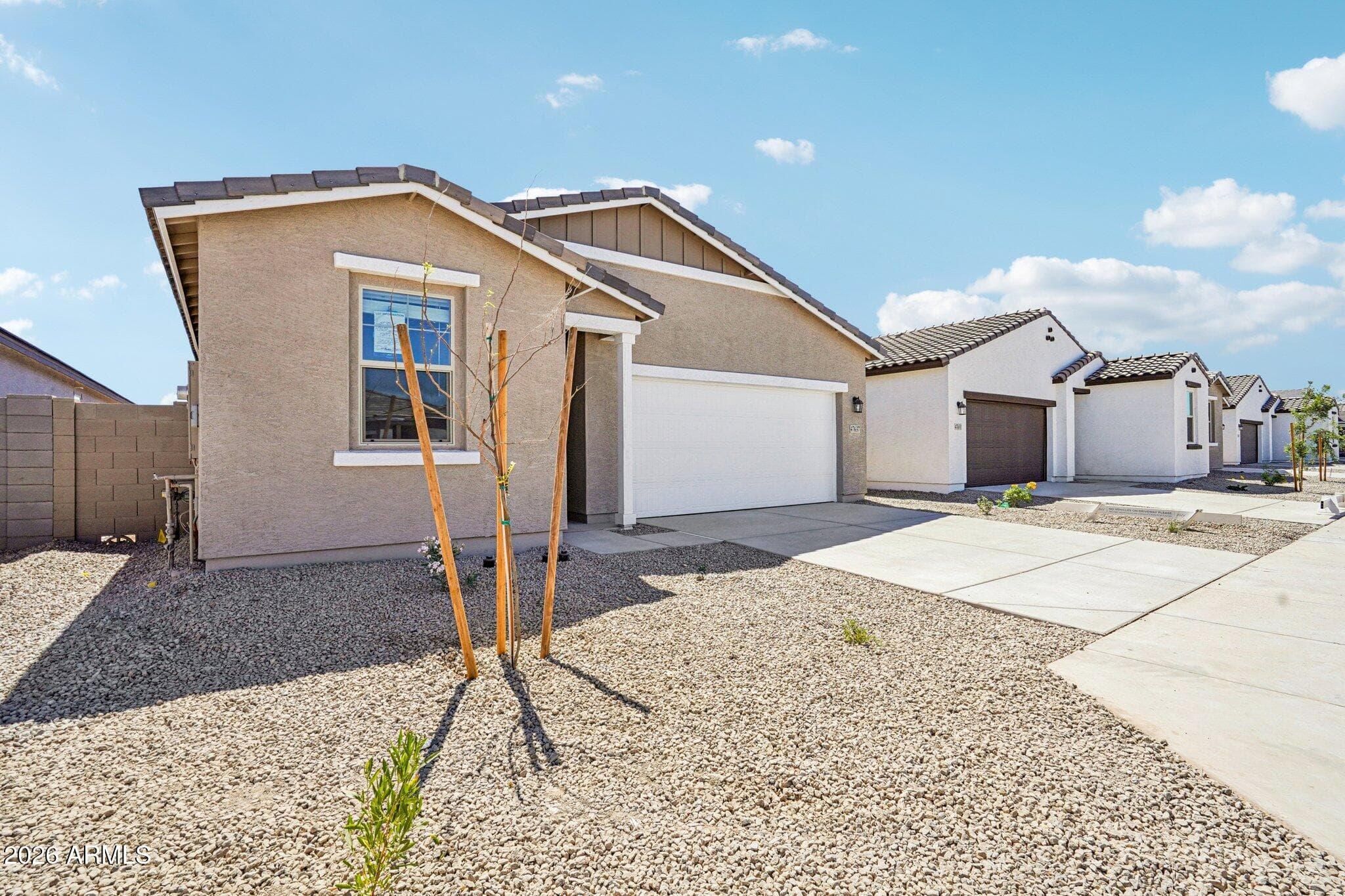 47637 W Kenner Dr — photo 2