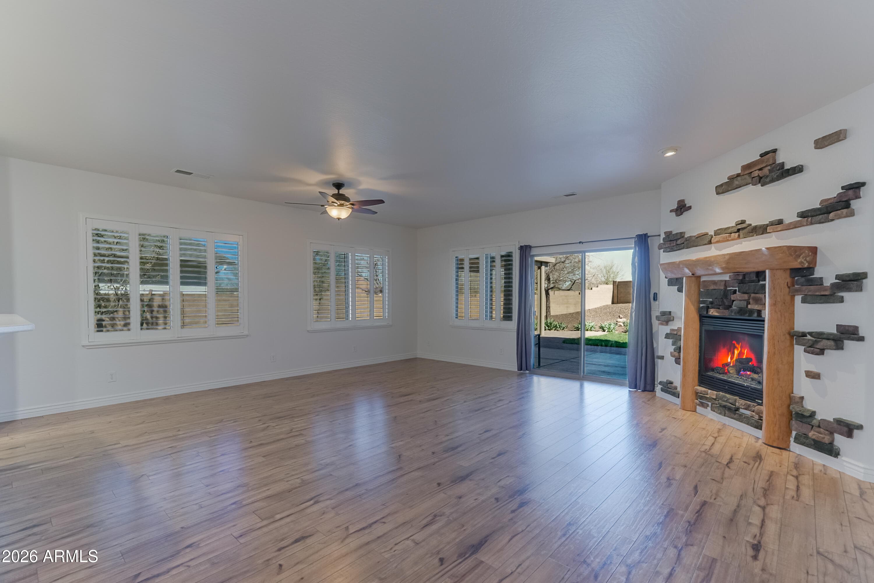 414 N La Paz St — photo 2