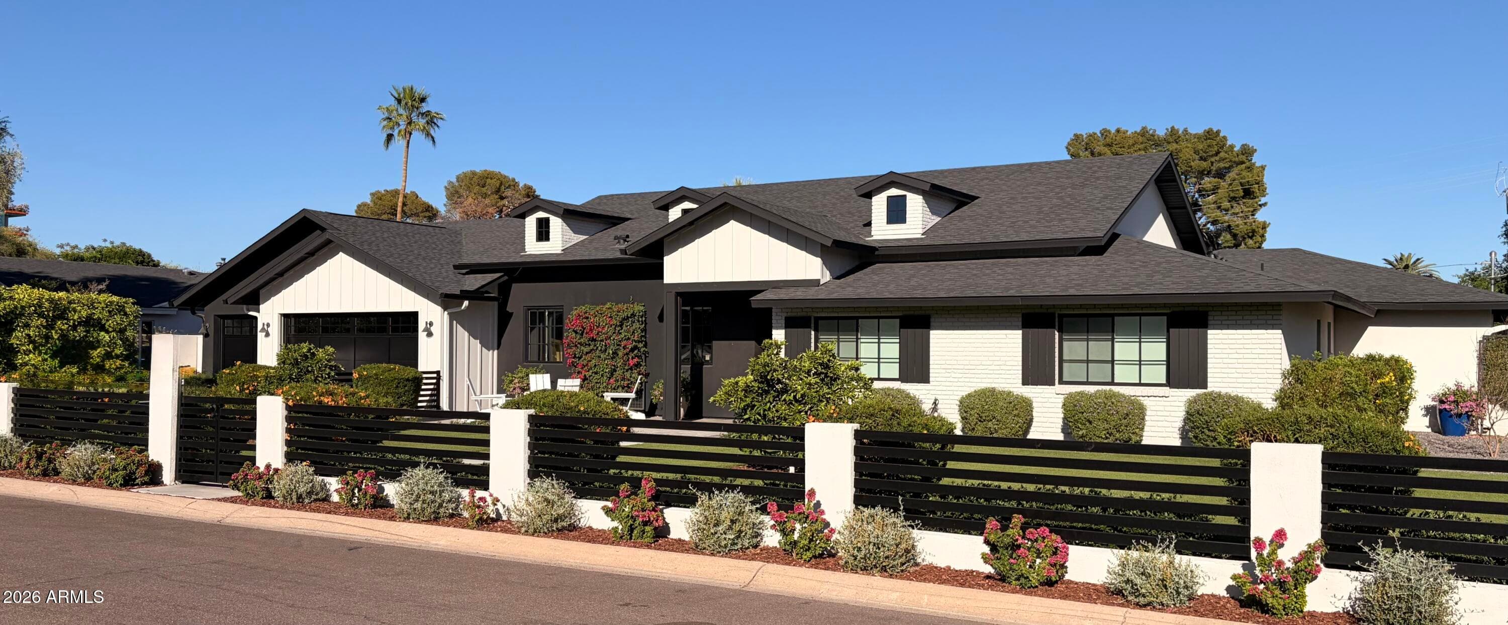 4321 N 68th Pl — photo 2