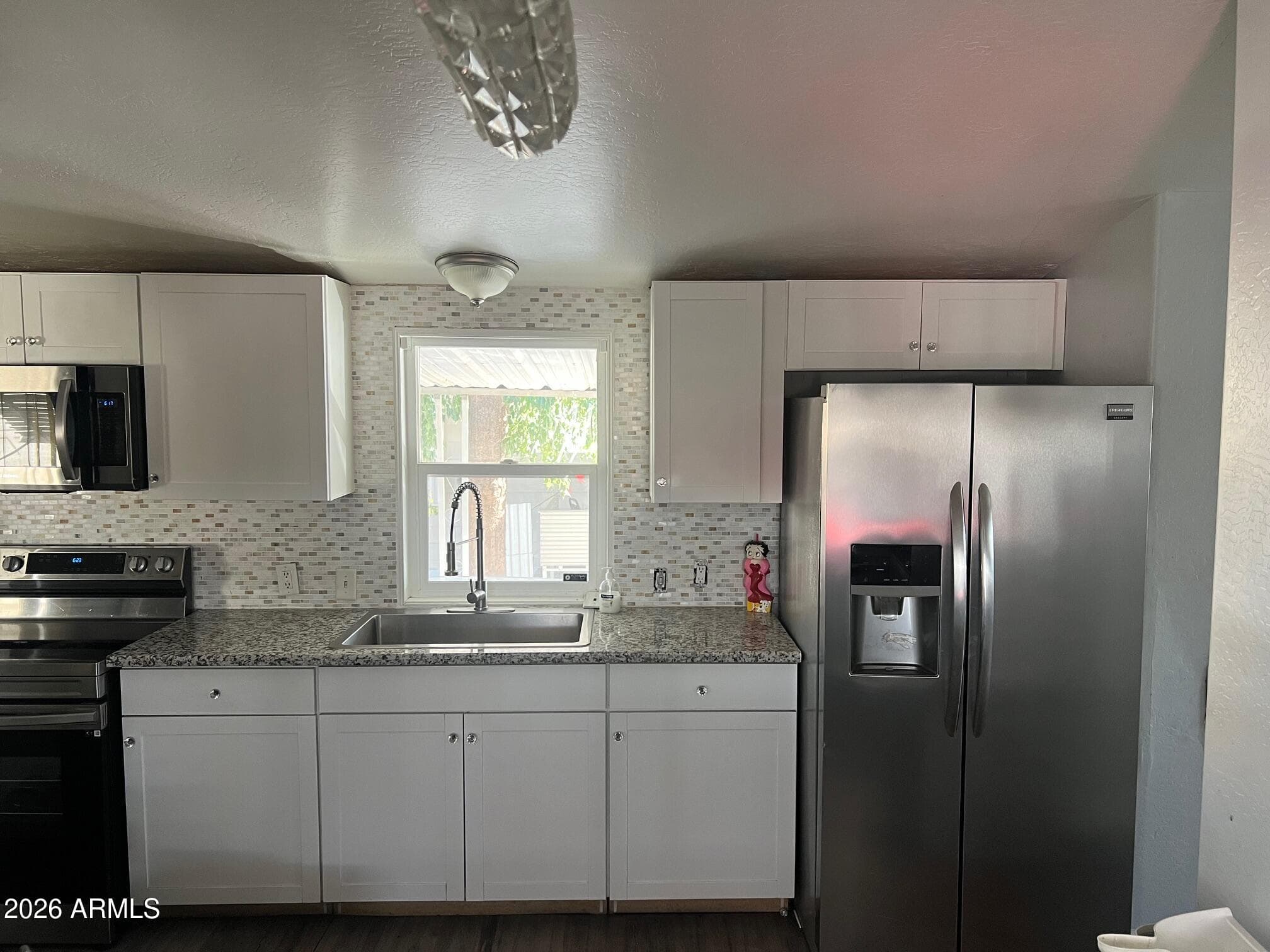 8601 N 71ST AVE - Photo 4