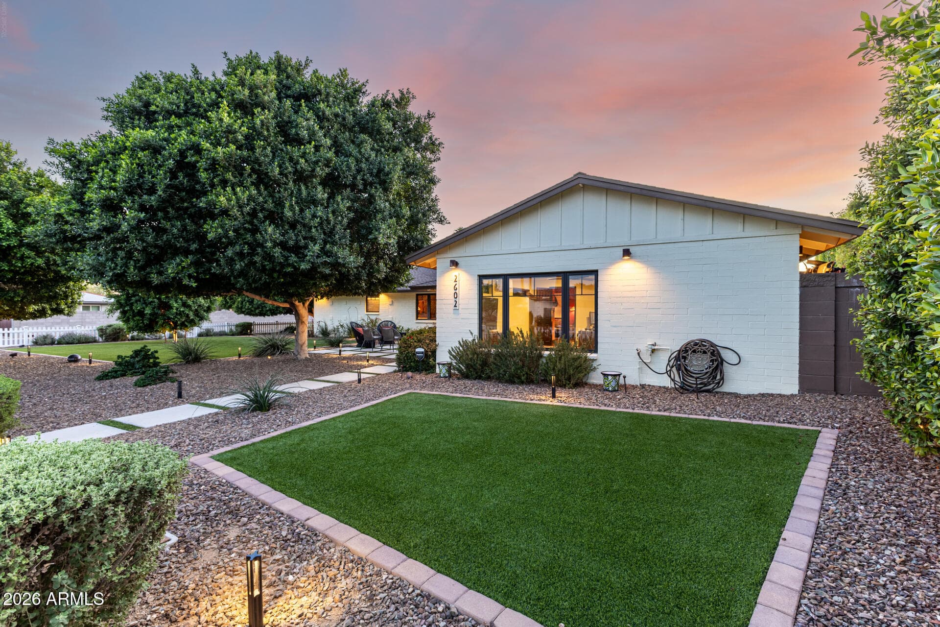 2602 N 20th Ave — photo 2