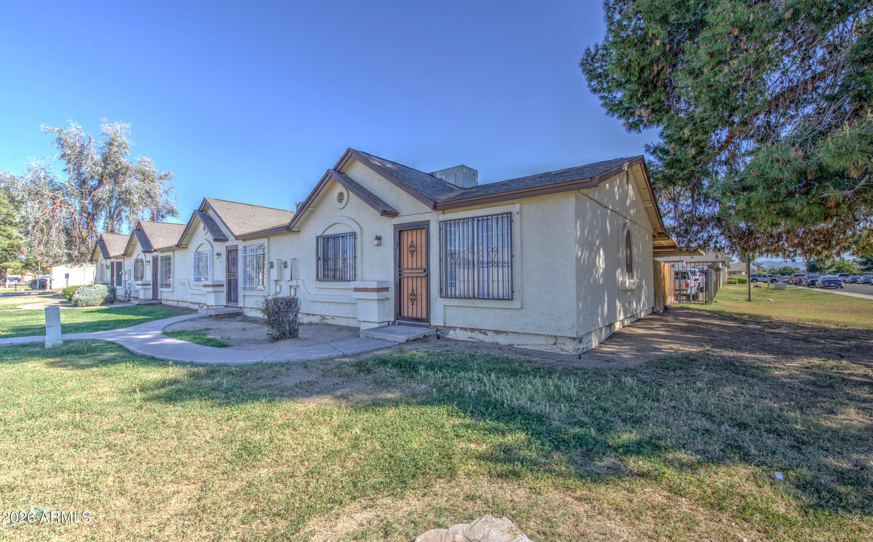 3351 N 69TH DR - Photo 3