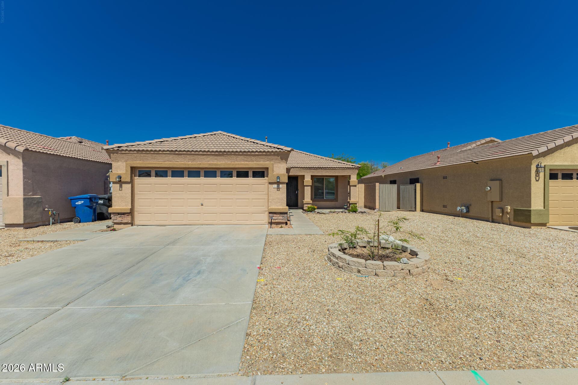 11274 W Del Rio Ln — photo 1