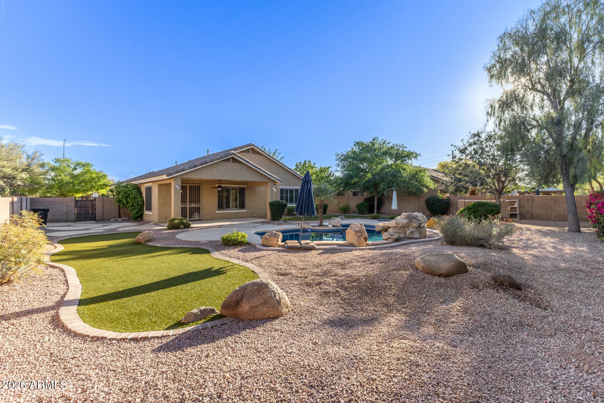 2102 E Yellowstone Pl — photo 29