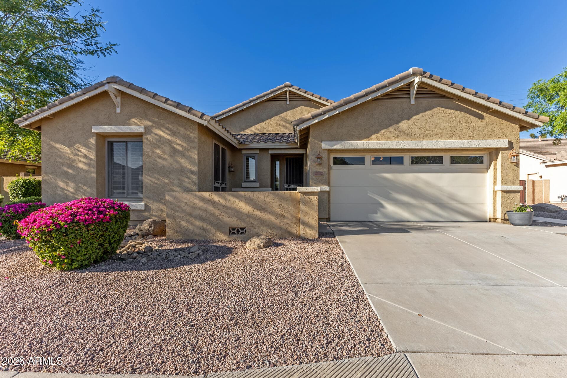 2102 E Yellowstone Pl — photo 1