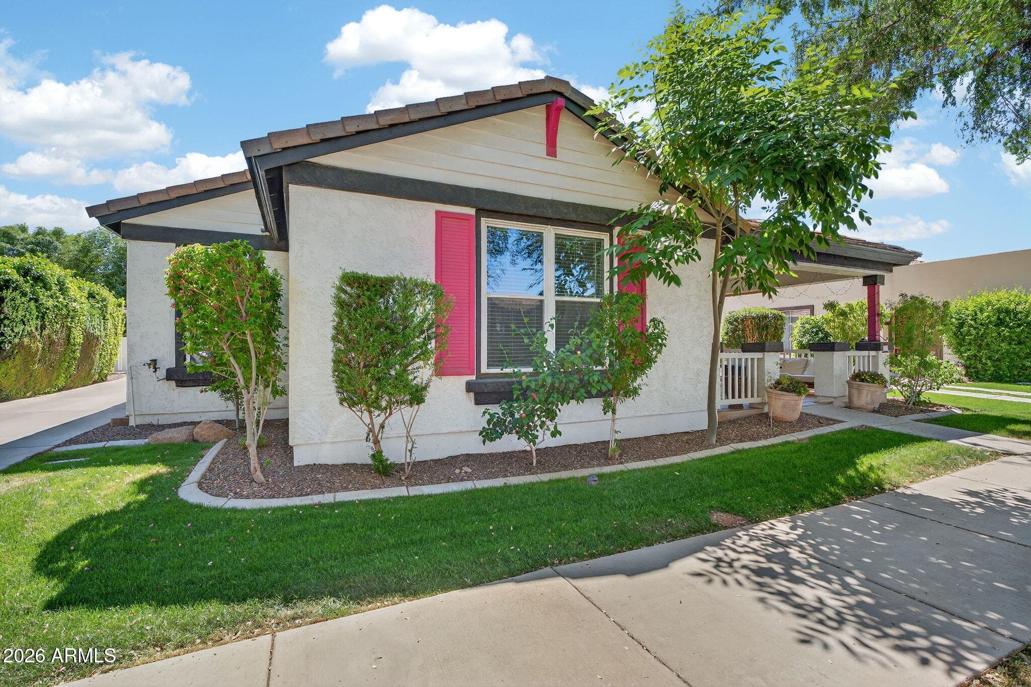 2643 E Valencia St — photo 2