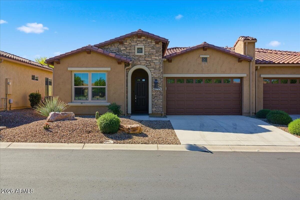 62797 E Thunder Rock Dr — photo 2