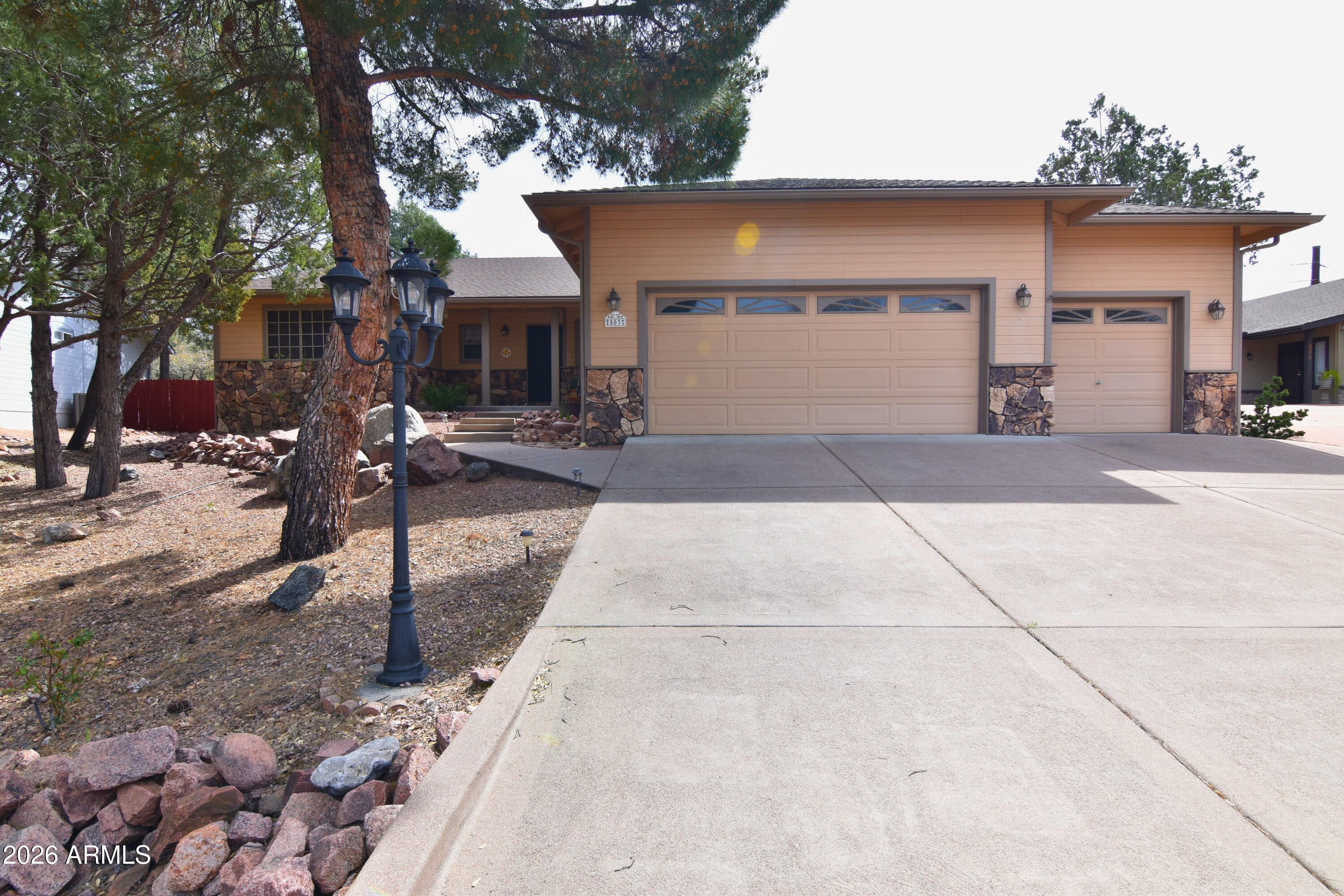 503 N Wood Hill Rd — photo 1