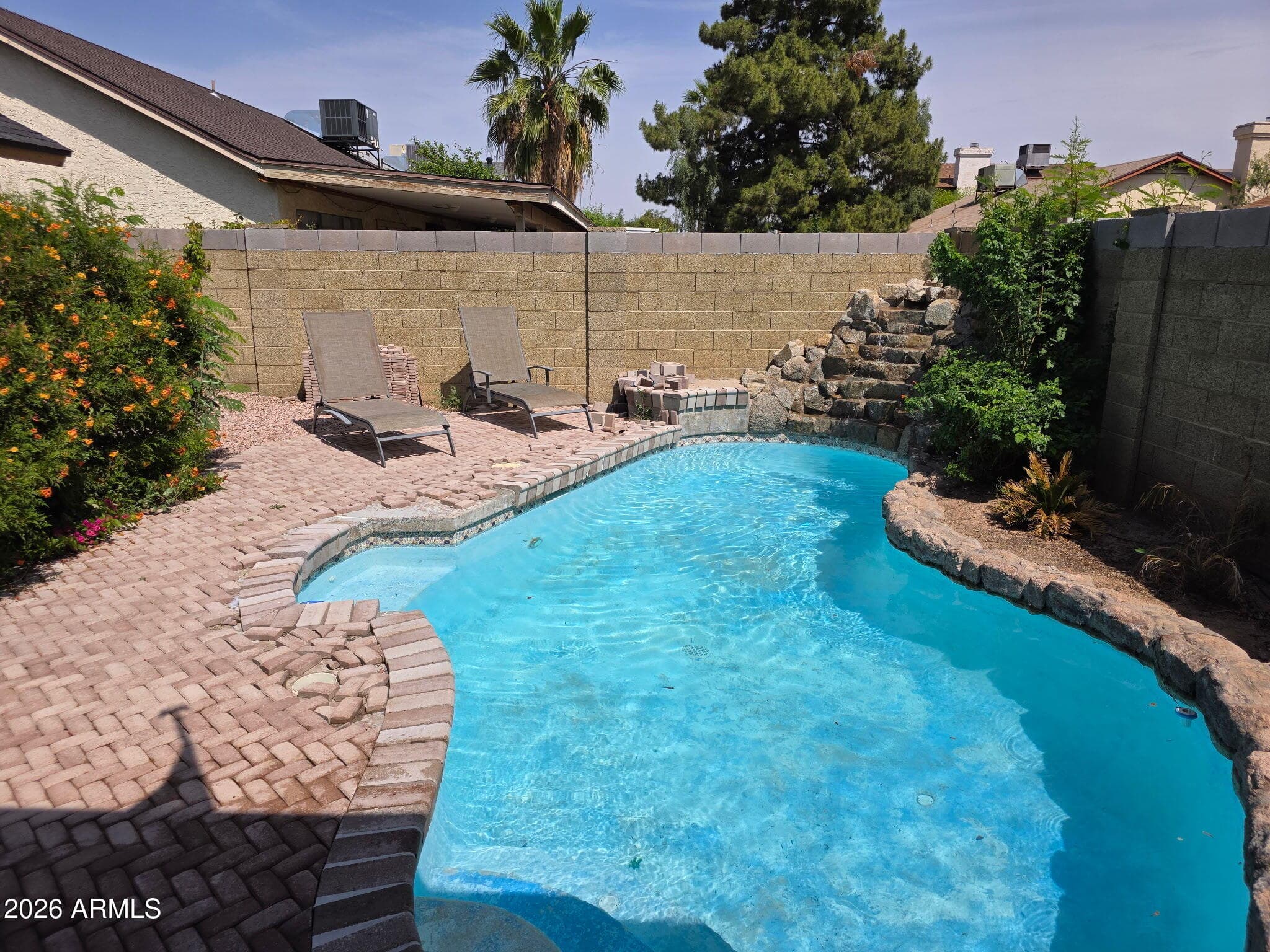 8837 W Virginia Ave — photo 1