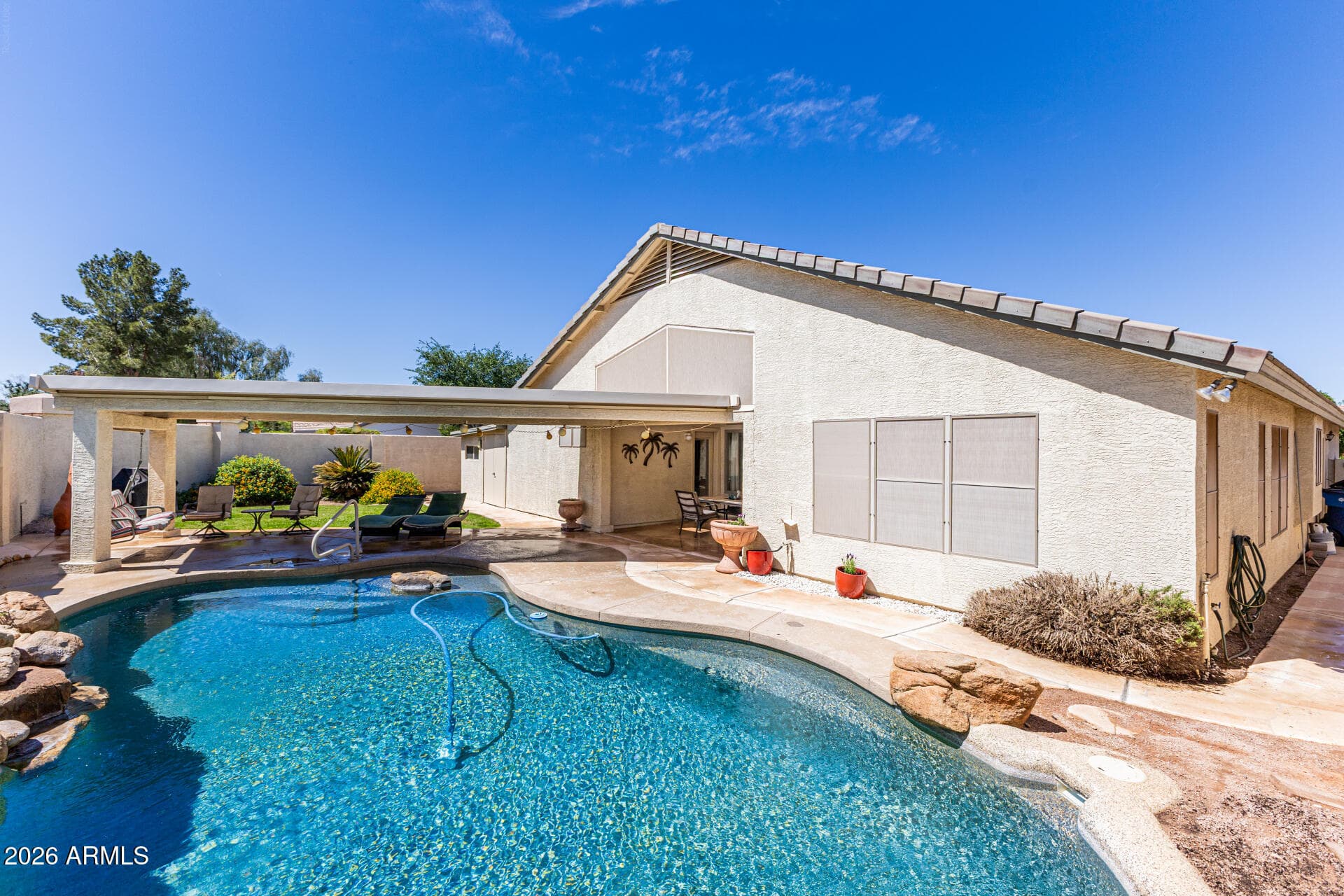 2329 E Bonita St — photo 2