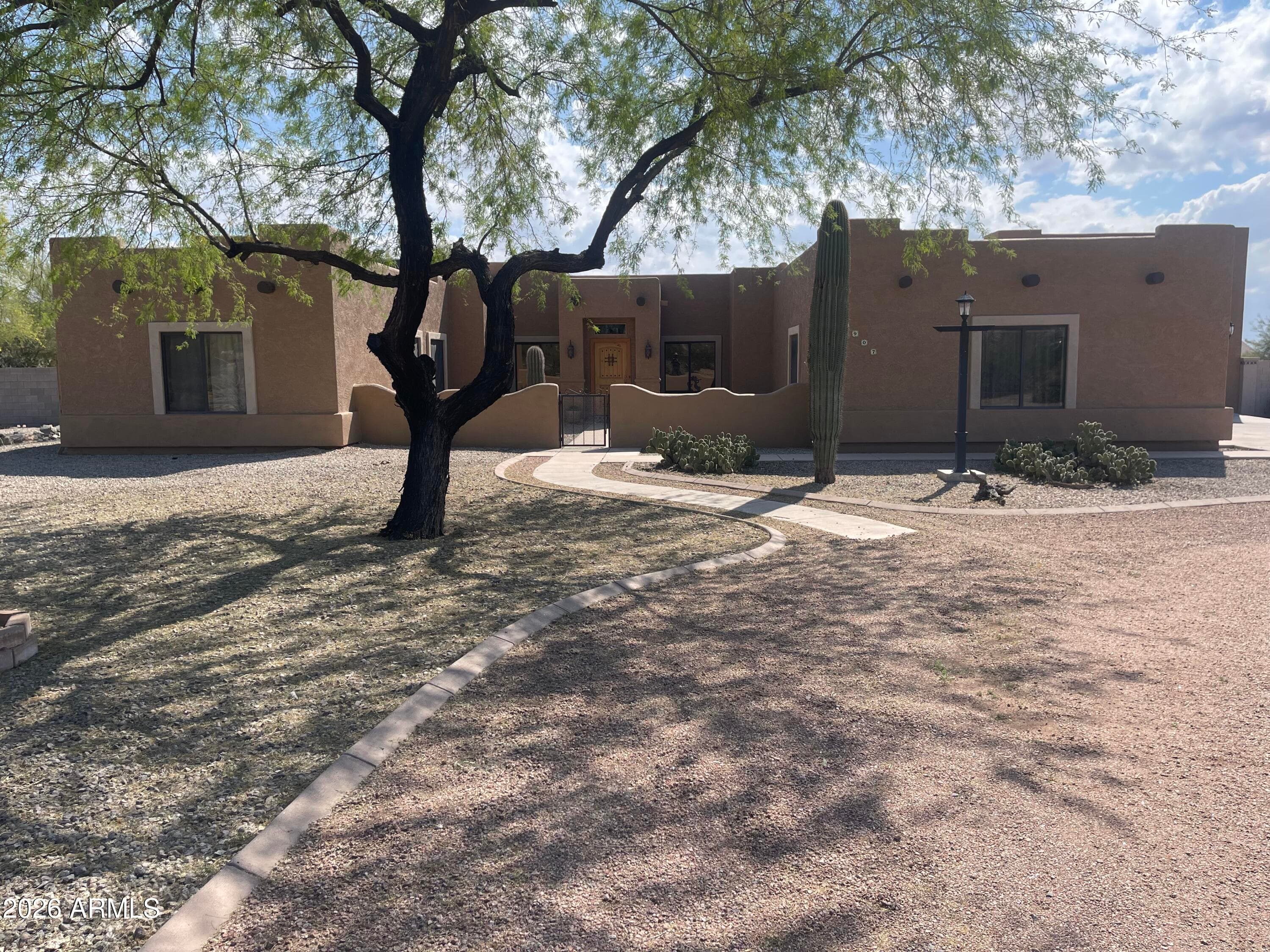 9907 E FLANDERS RD - Photo 1