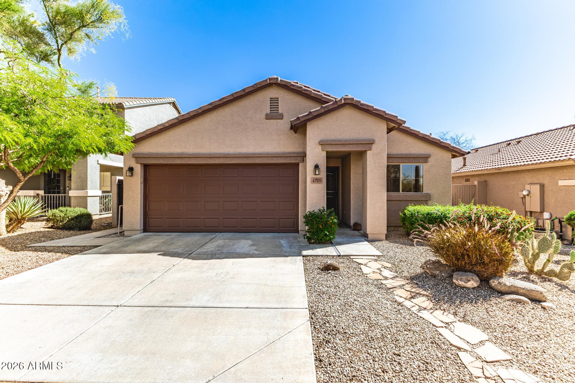 4719 E Amber Sun Dr — photo 1