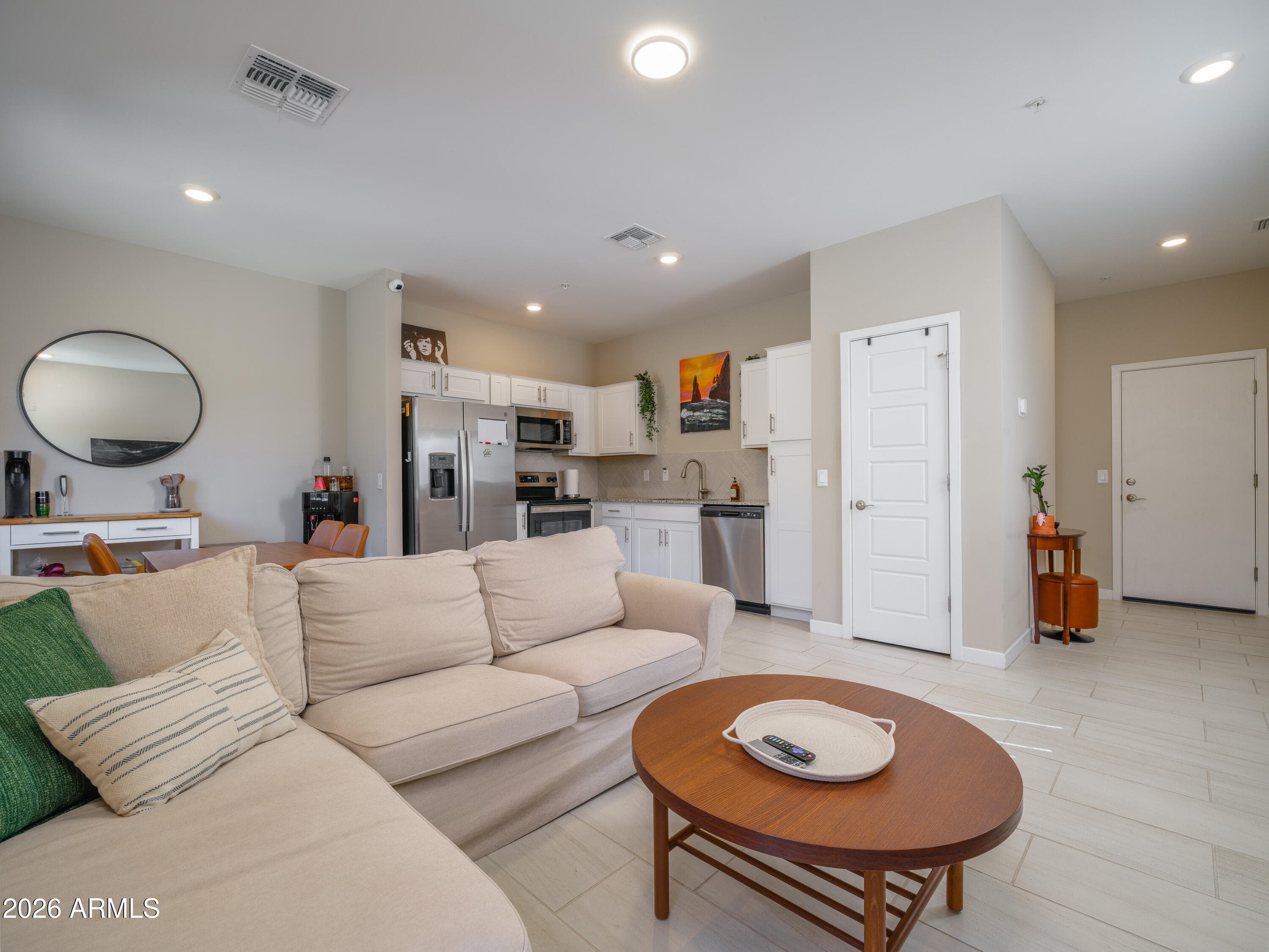 2170 W Harmont Dr — photo 1