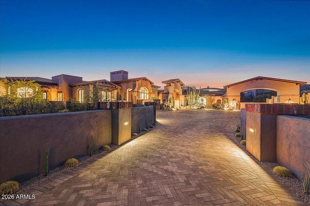 11354 E Salero Dr — photo 2