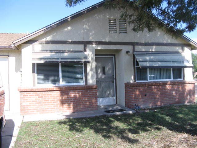 10127 N 95th Dr A — photo 2