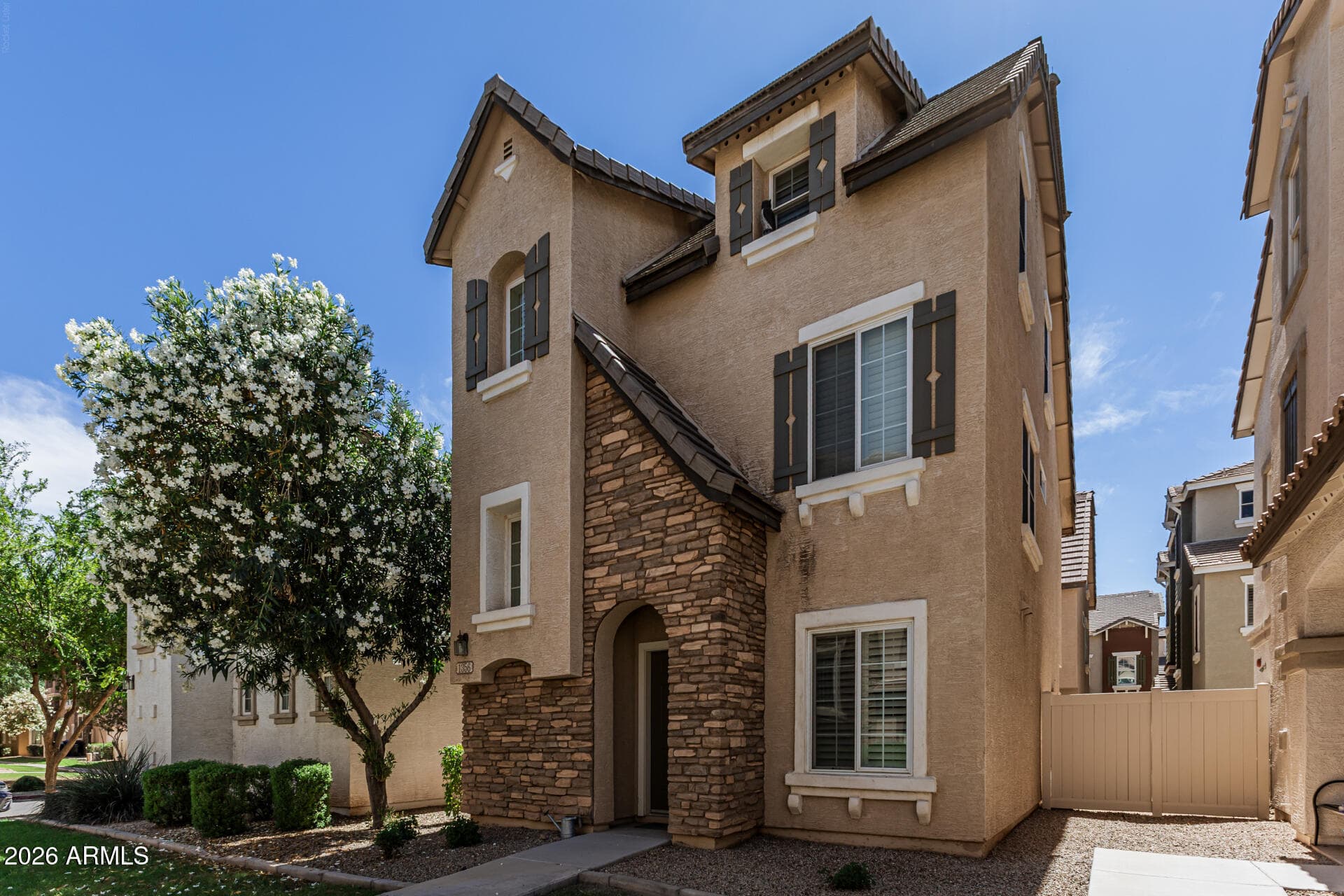 1356 S Sabino Dr — photo 2
