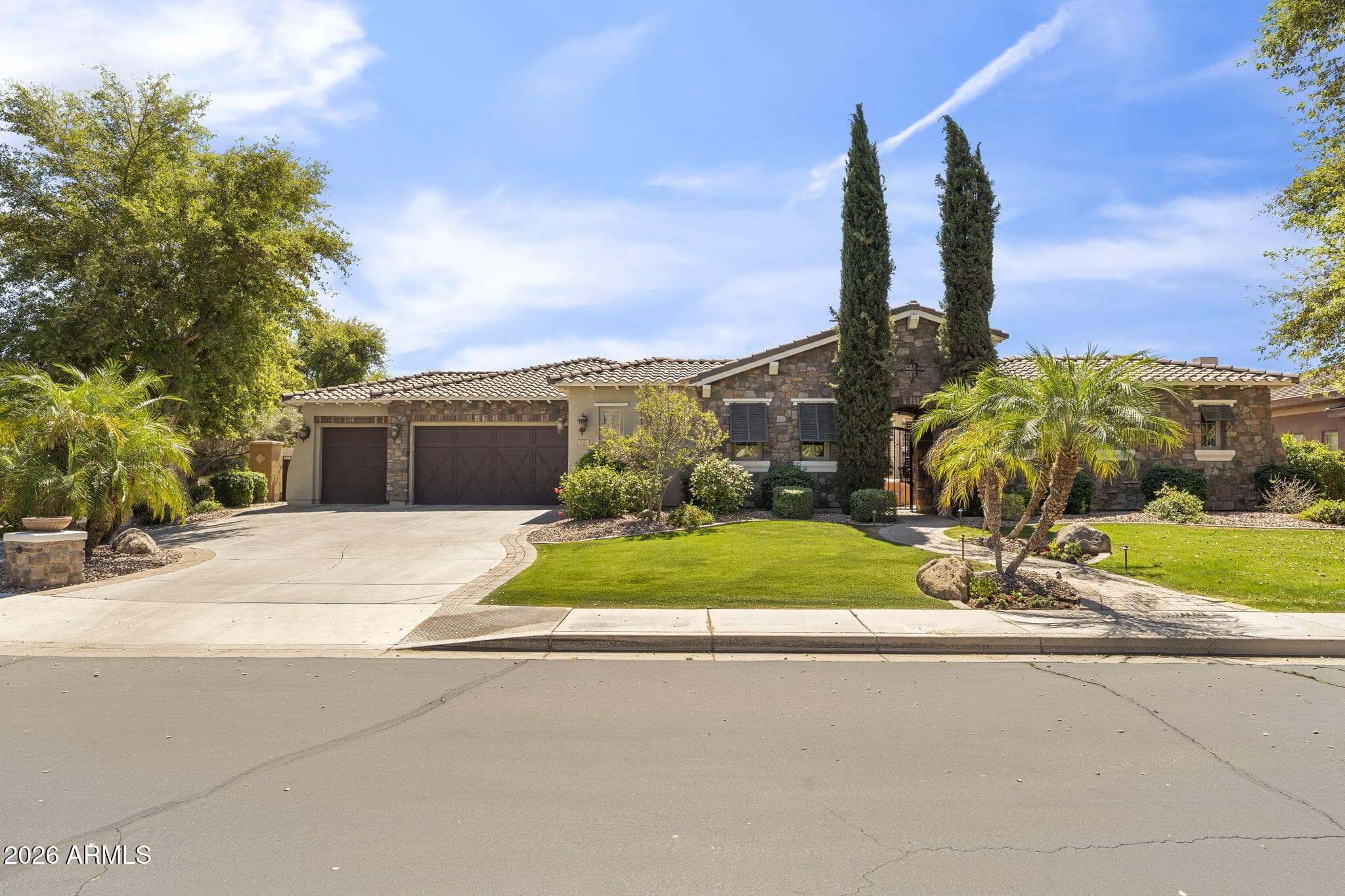 3323 E Elmwood Pl — photo 1