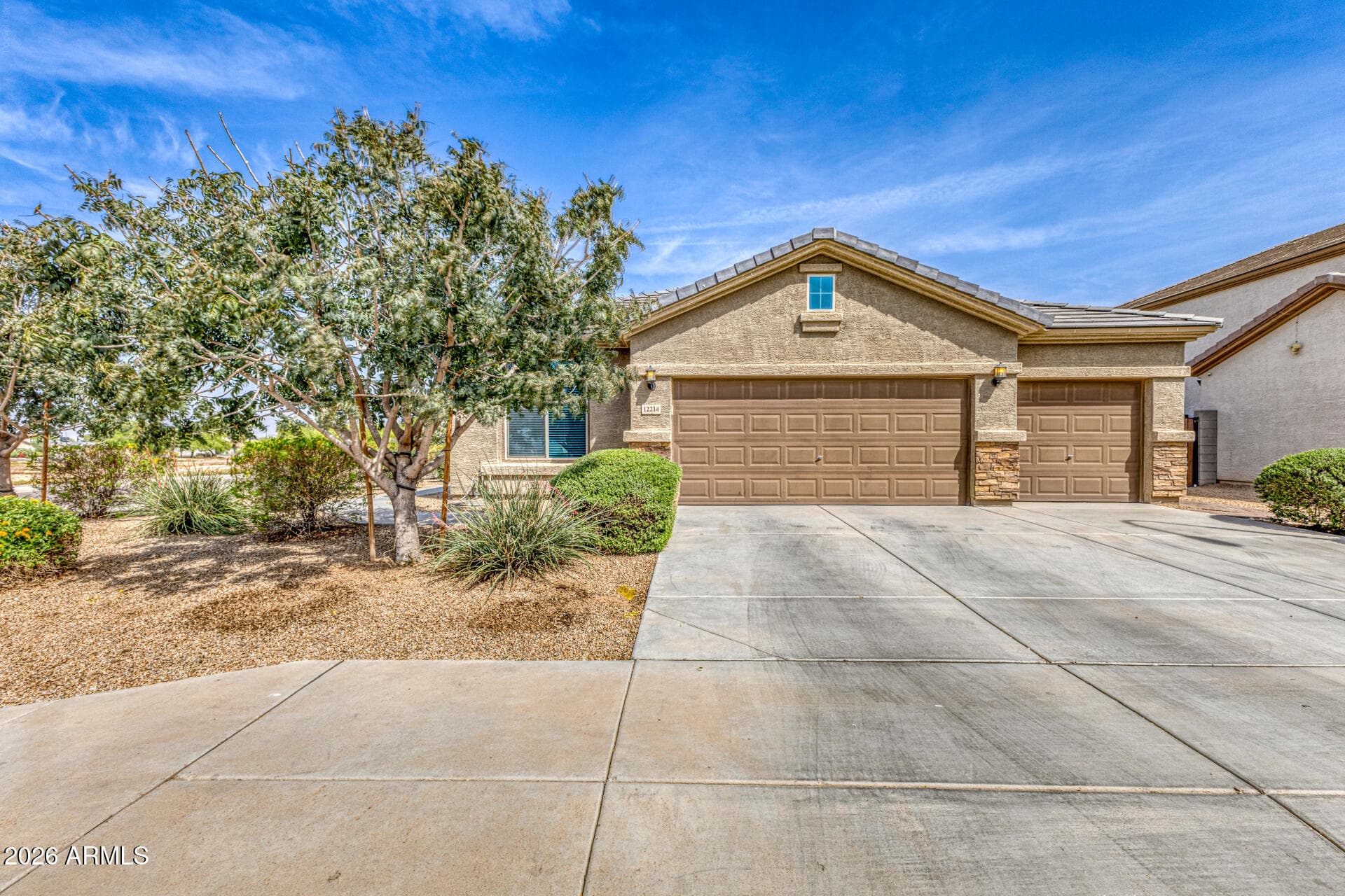 12214 W Del Rio Ln — photo 1