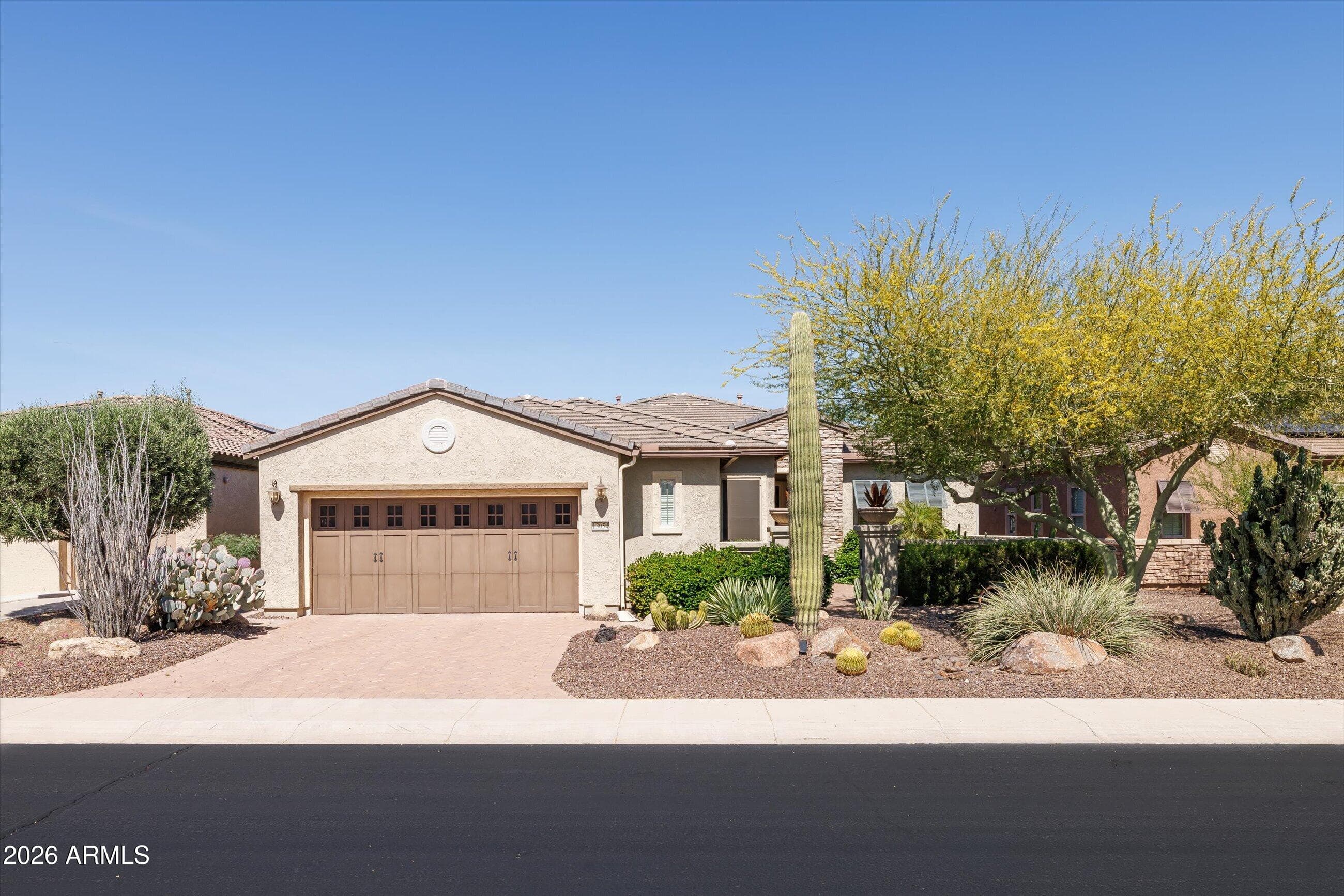 13054 W Running Deer Trail — photo 1