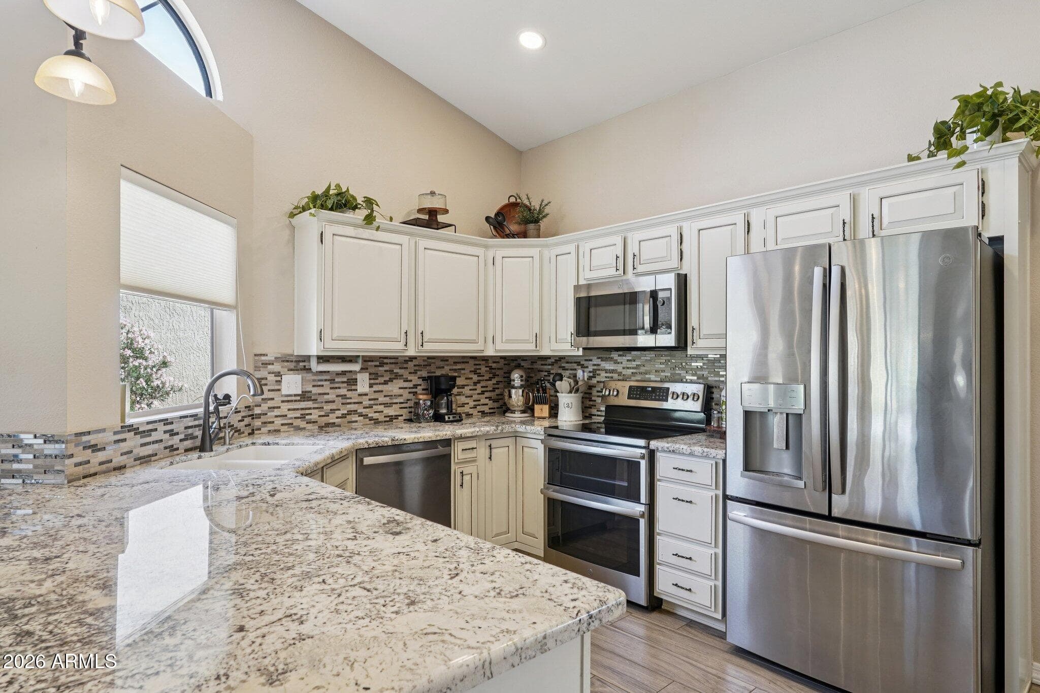 13660 W Greenview Dr — photo 1