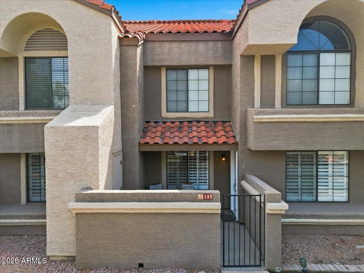 1905 E University Dr 137 — photo 1
