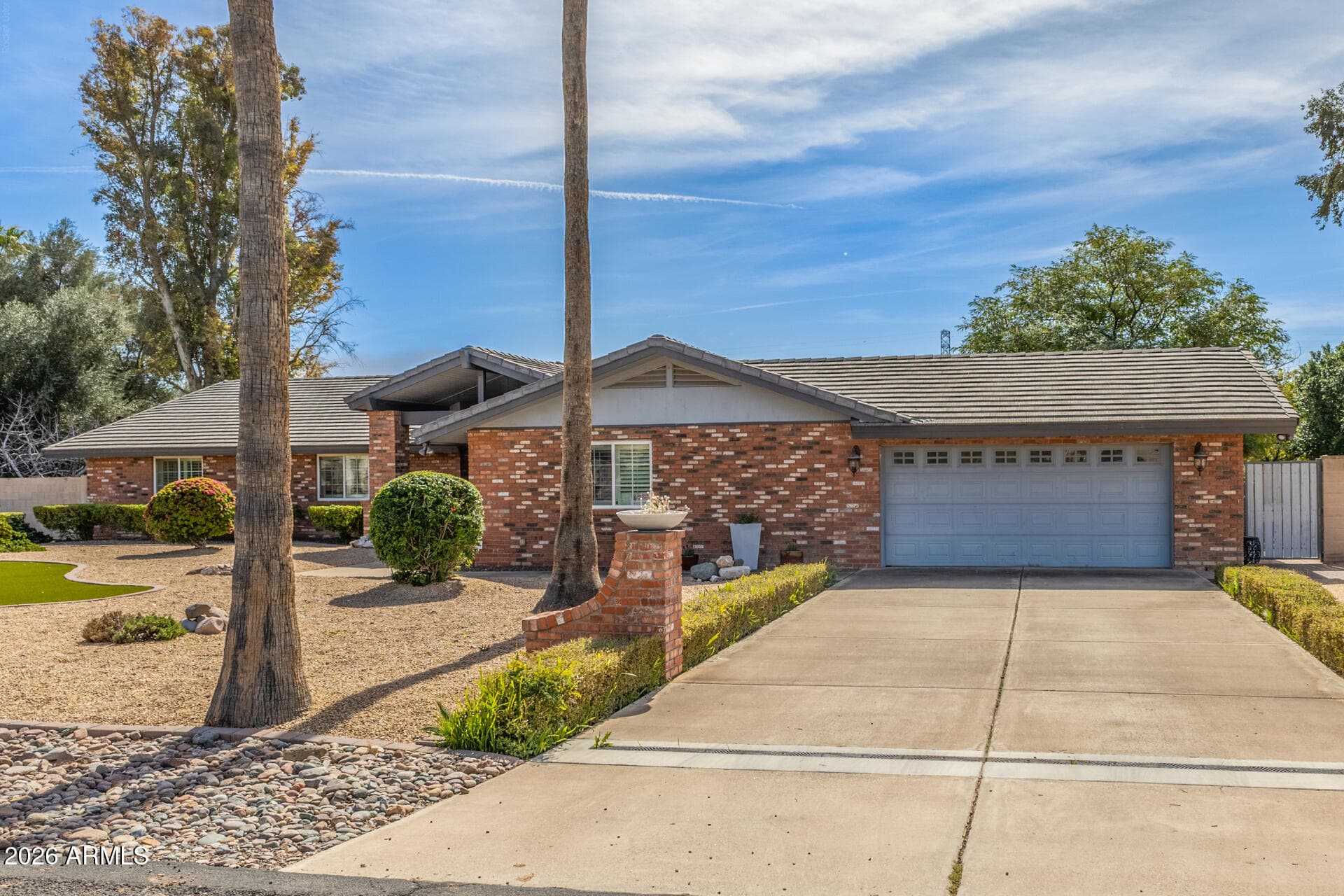 4933 W Fallen Leaf Ln — photo 1