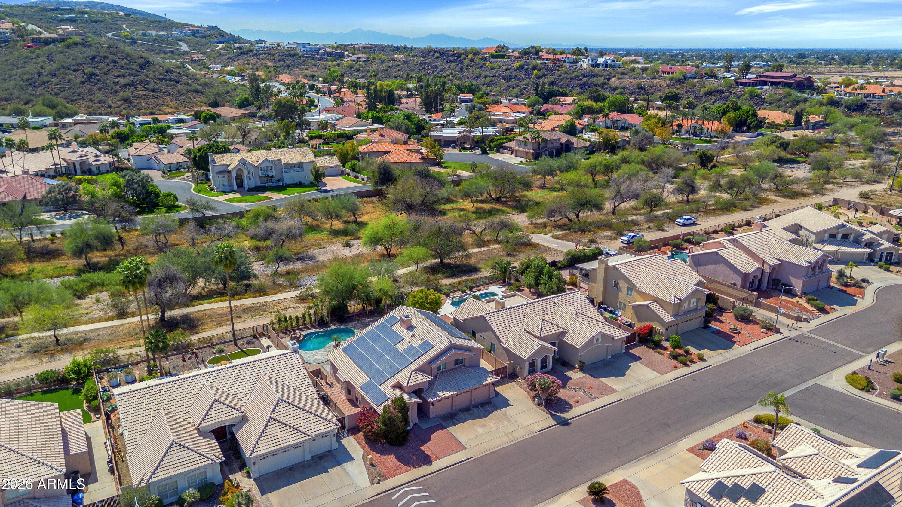 1331 W Beck Ln — photo 30